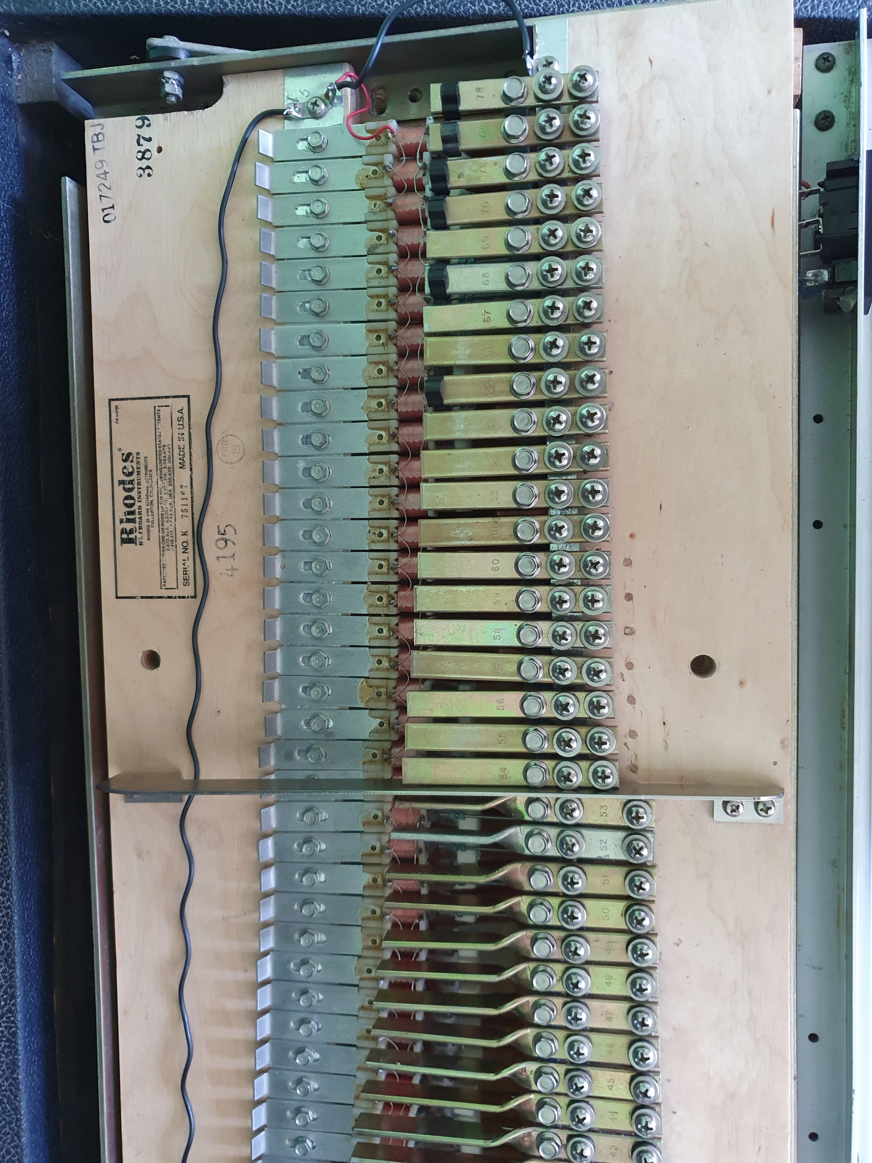 Rhodes Mark I Suitcase 73 (88997)