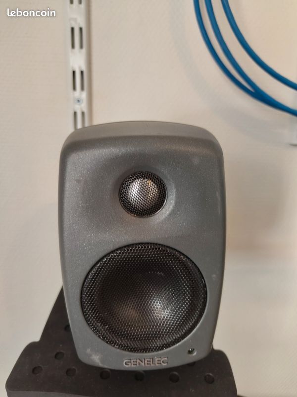 Vends paire de genelec 6010B