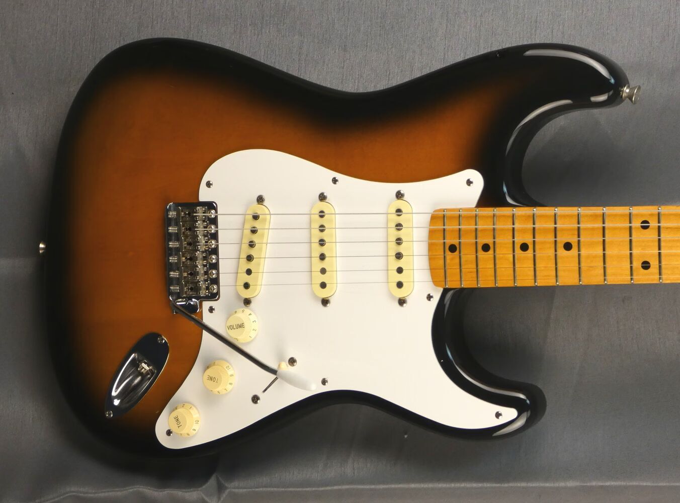 fender-stratocaster-st-5307661
