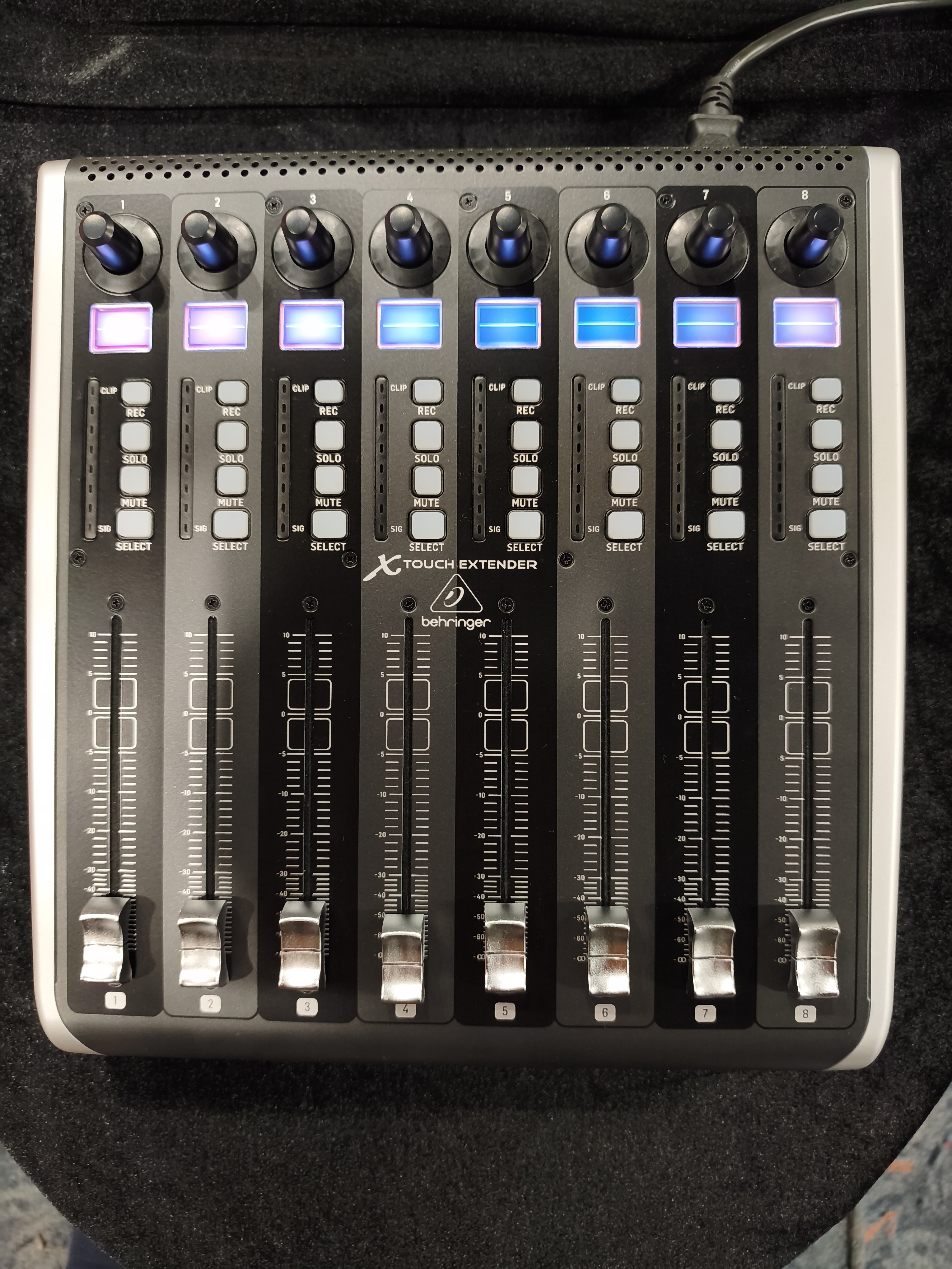 X-Touch FDP inclus.