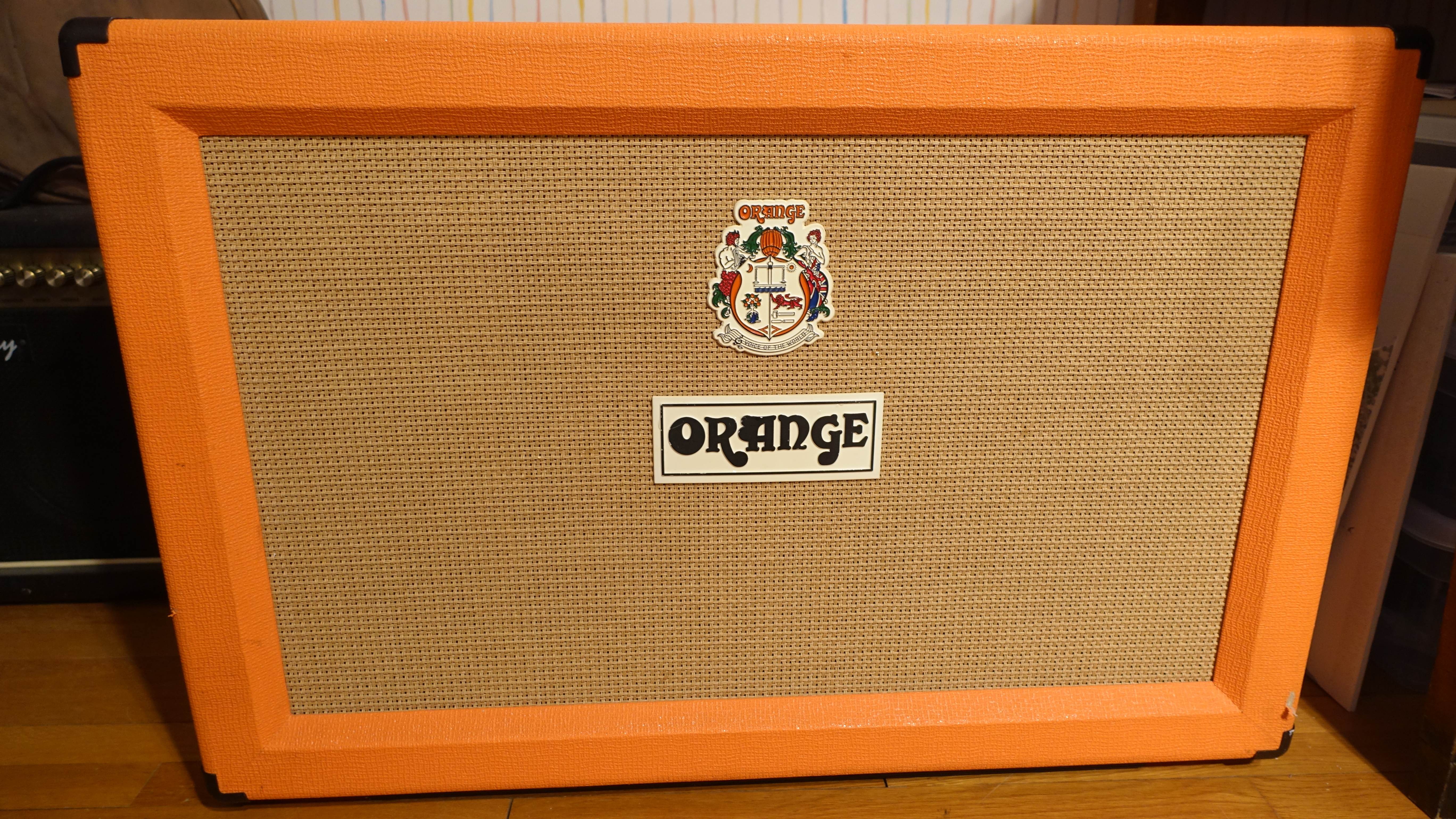 vends baffle Orange PPC212