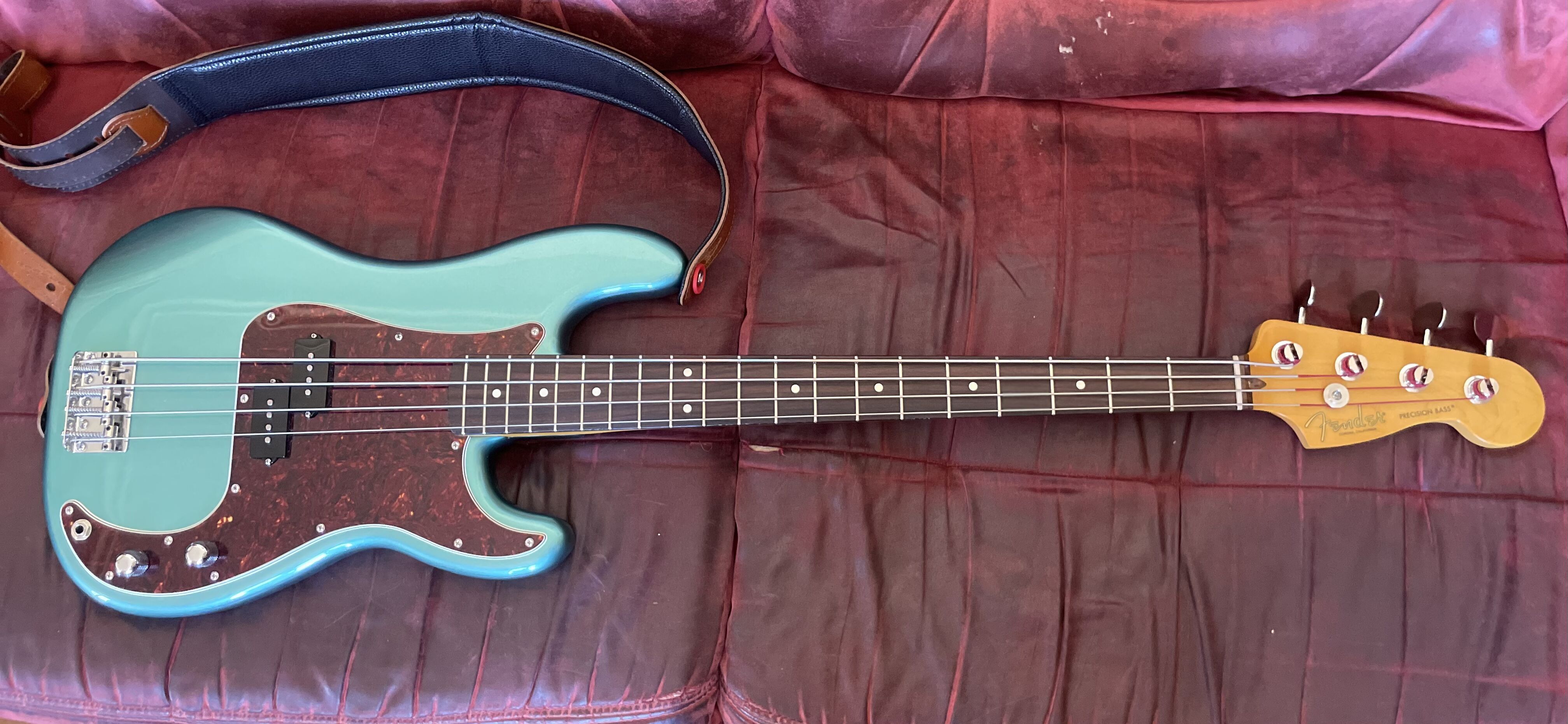 Fender Precision US, American Professional Classic Faded Sherwood Green