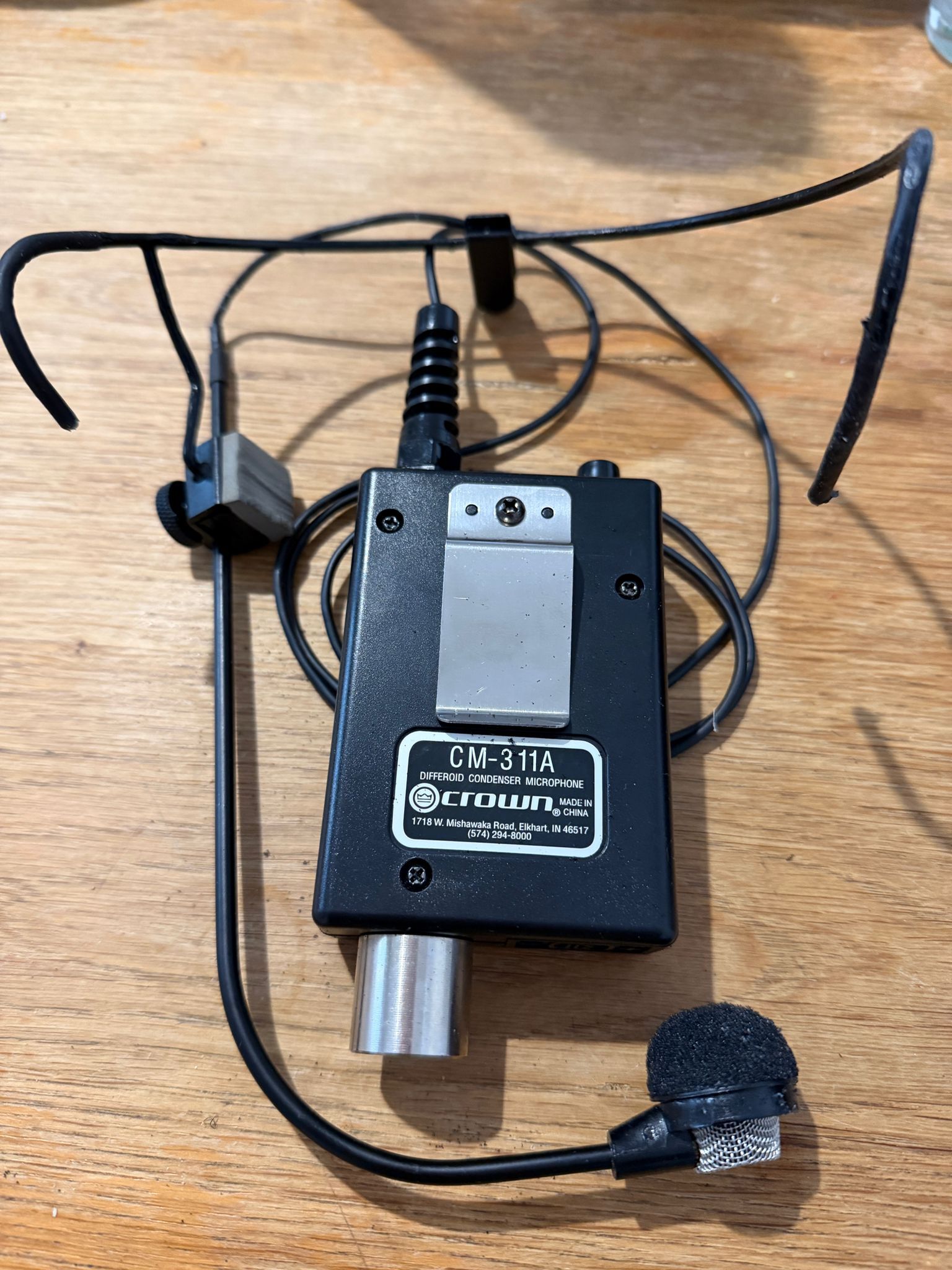 vends micro serre-tête pro Crown CM-311A,