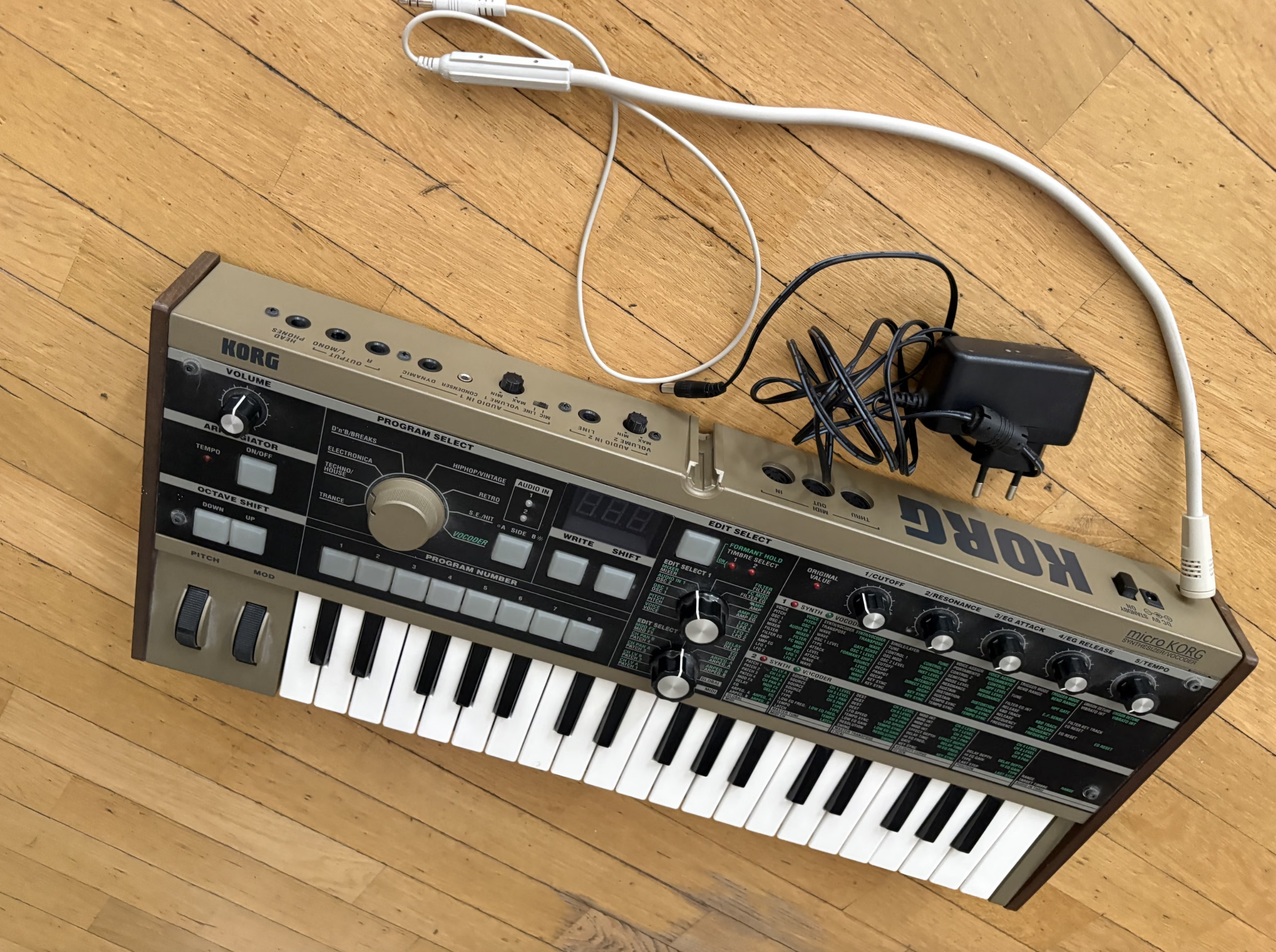 Vends Microkorg