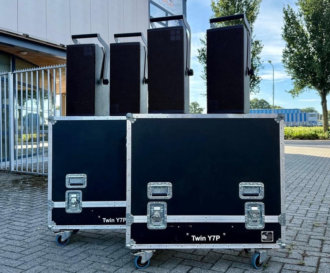 d&b audiotechnik Y7P – Paire + Flight case – 6 000 €