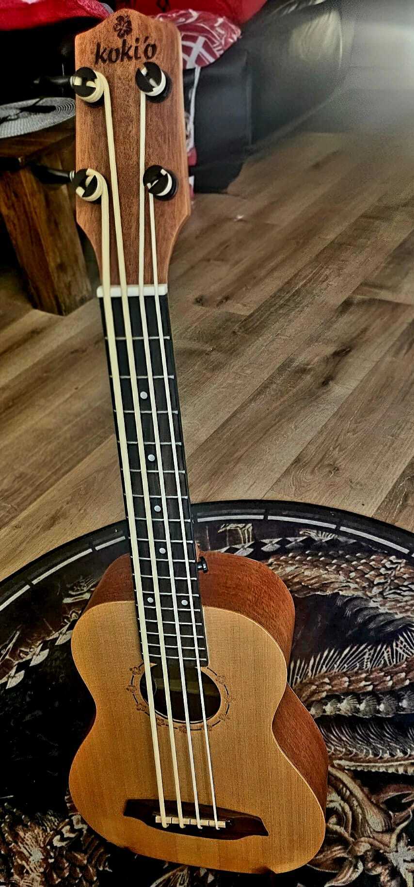Guitare Ukelélé KoKi’O  Electrique Bass 4 cordes avec préamplificateur