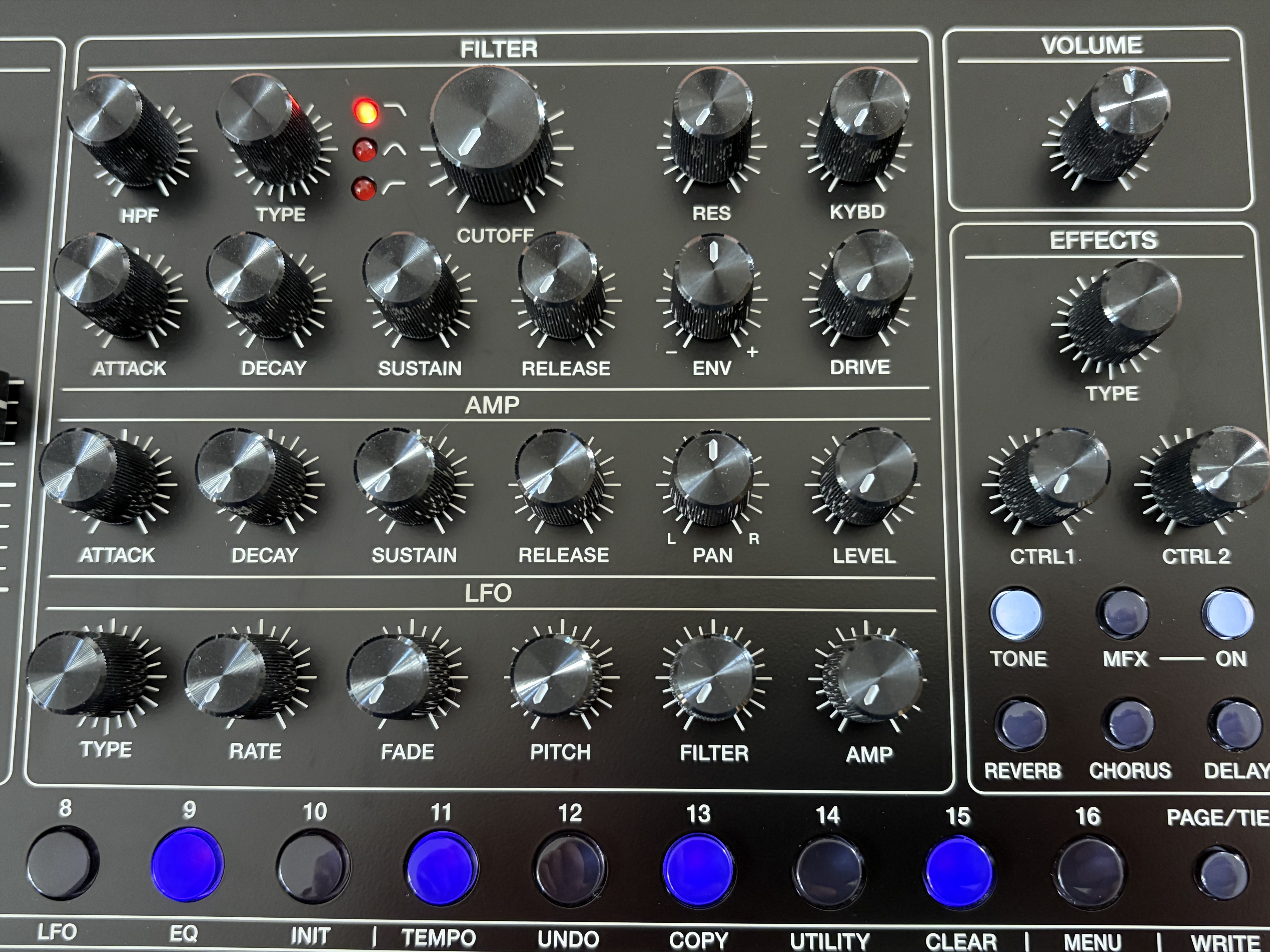 Roland SH-4d (81987)
