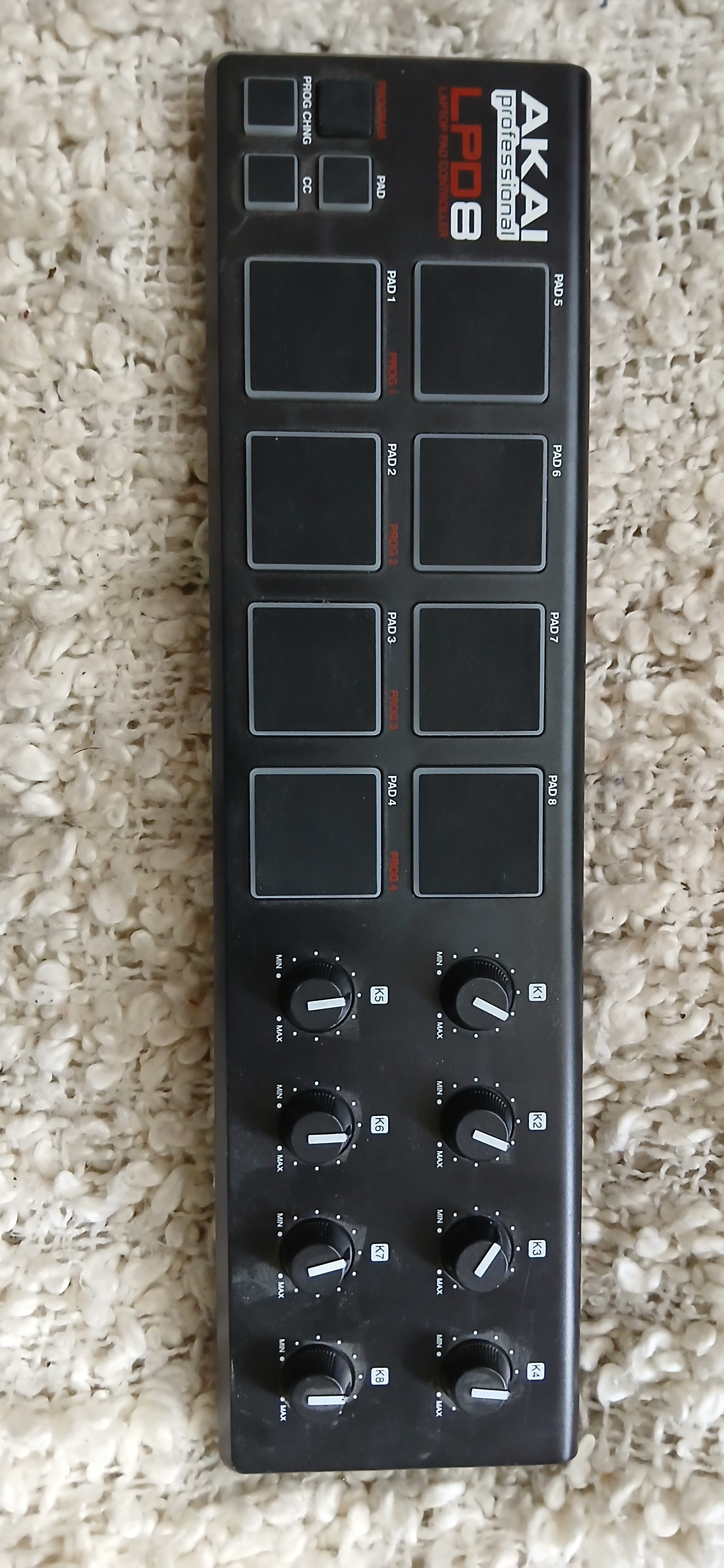 VENDS AKAI LPD 8 