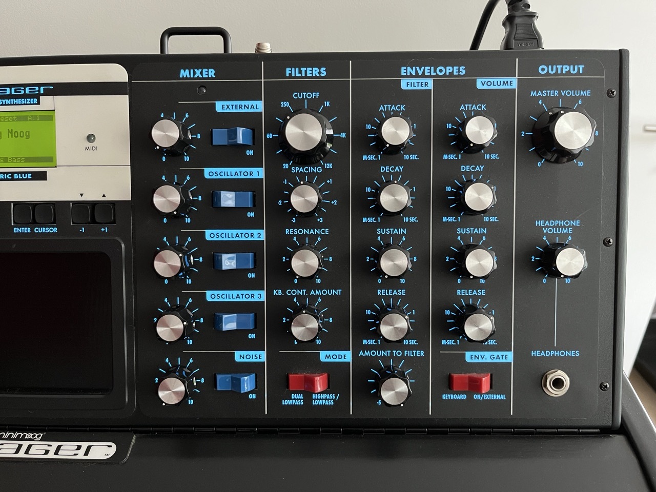 Minimoog Voyager 04