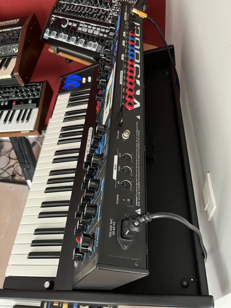 Minimoog Voyager 08
