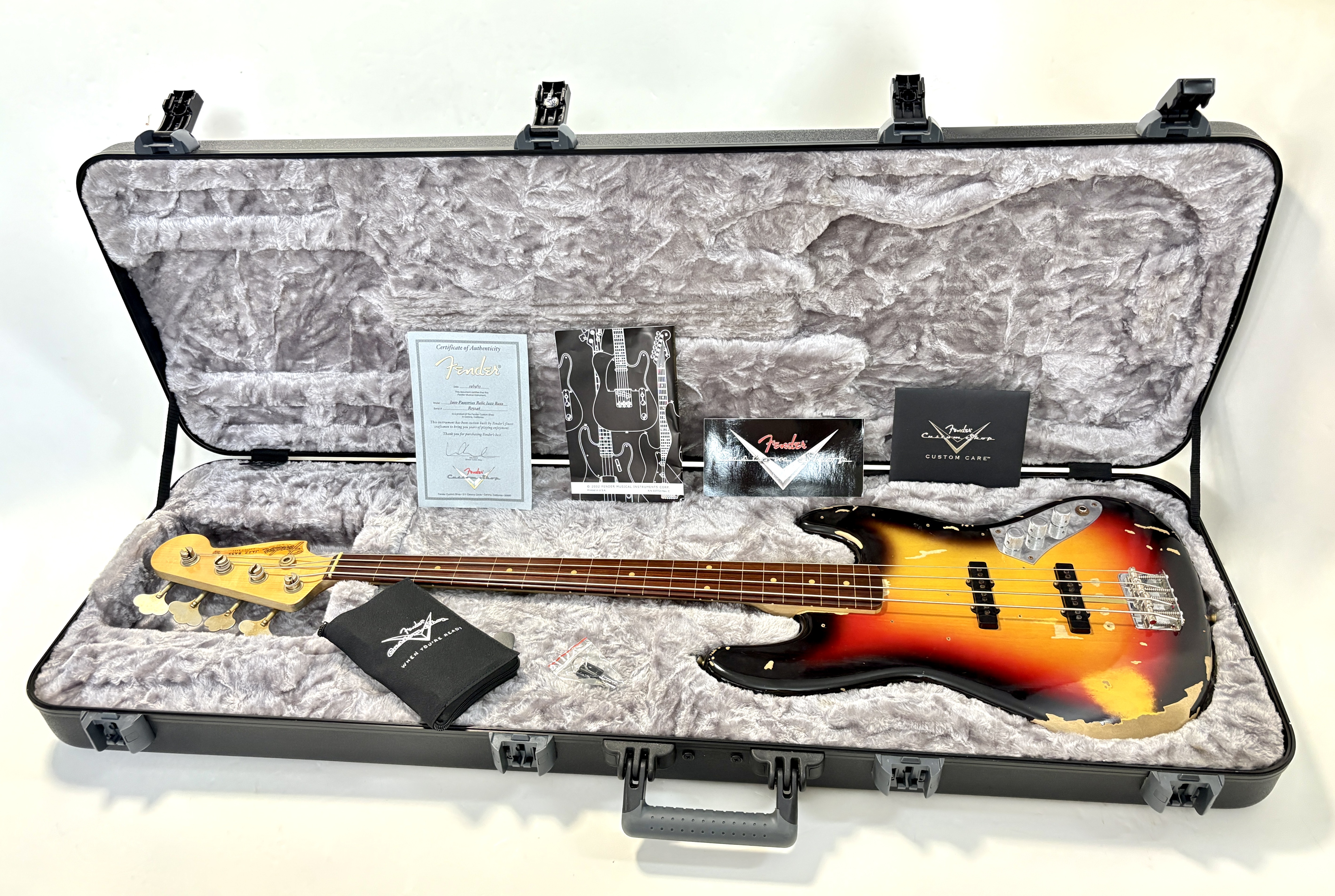 Fender Jaco Pastorius Tribute Jazz Bass (87011)