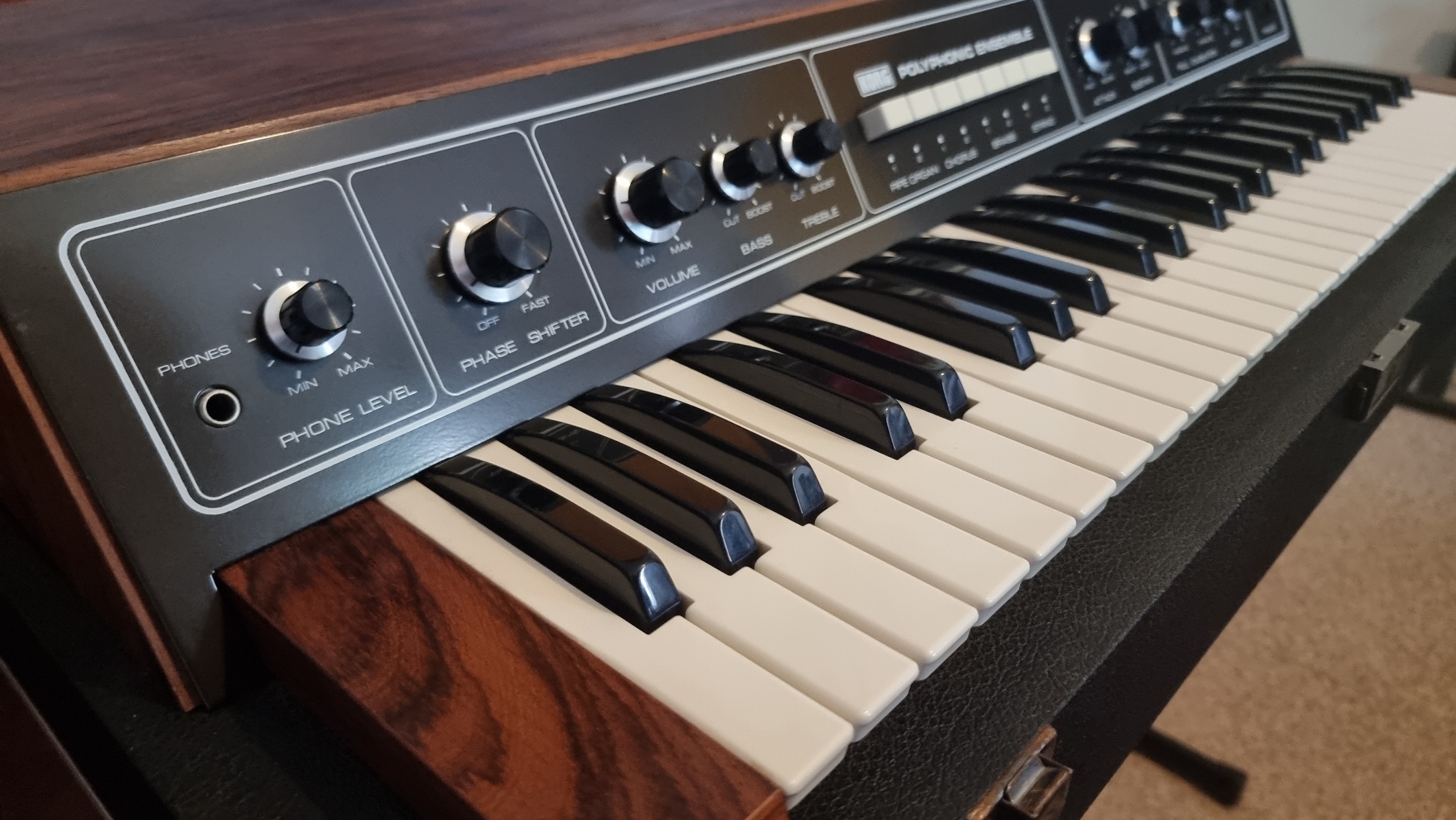 Korg Pe-2000 (14329)