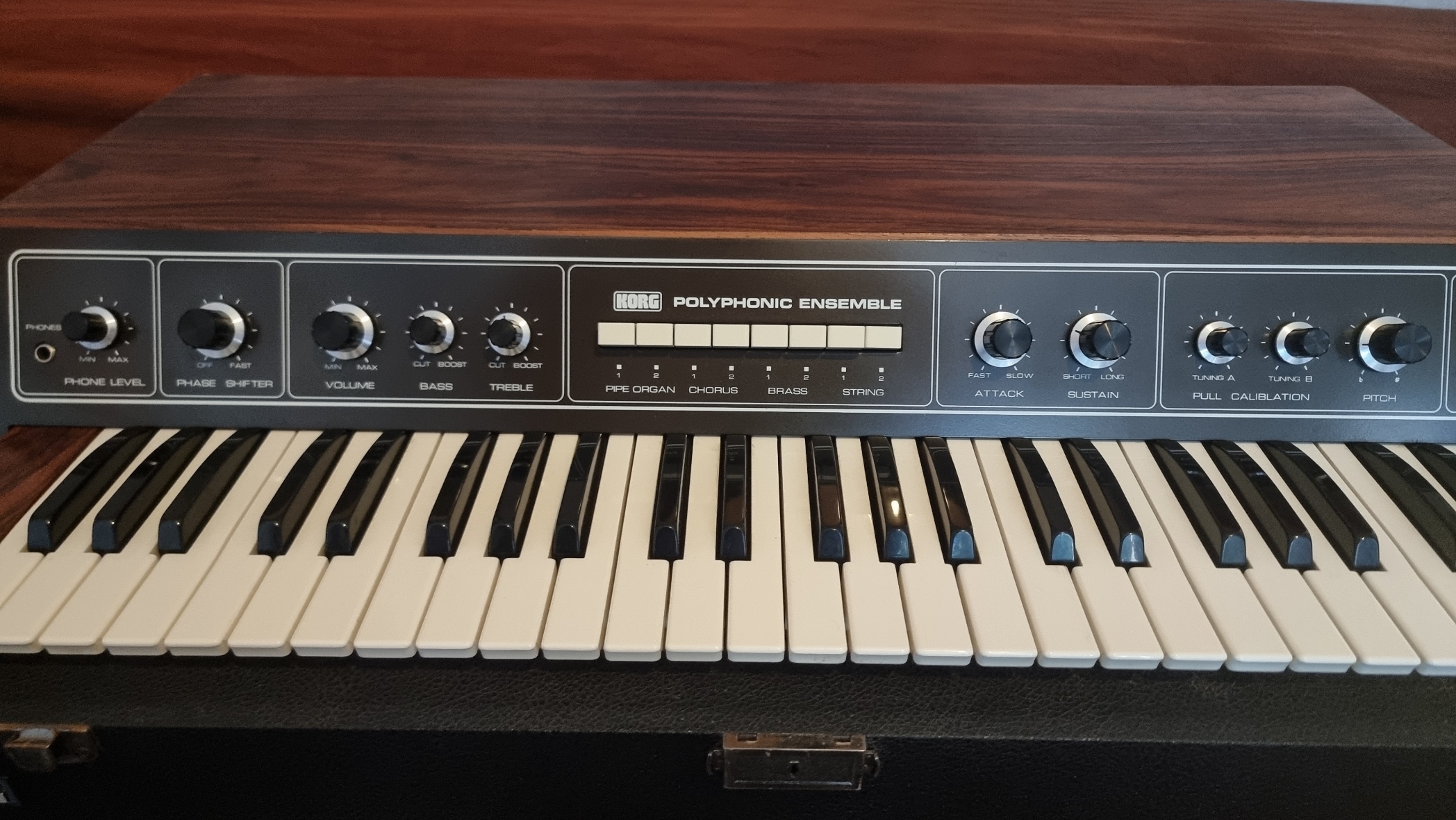 Korg Pe-2000 (48453)