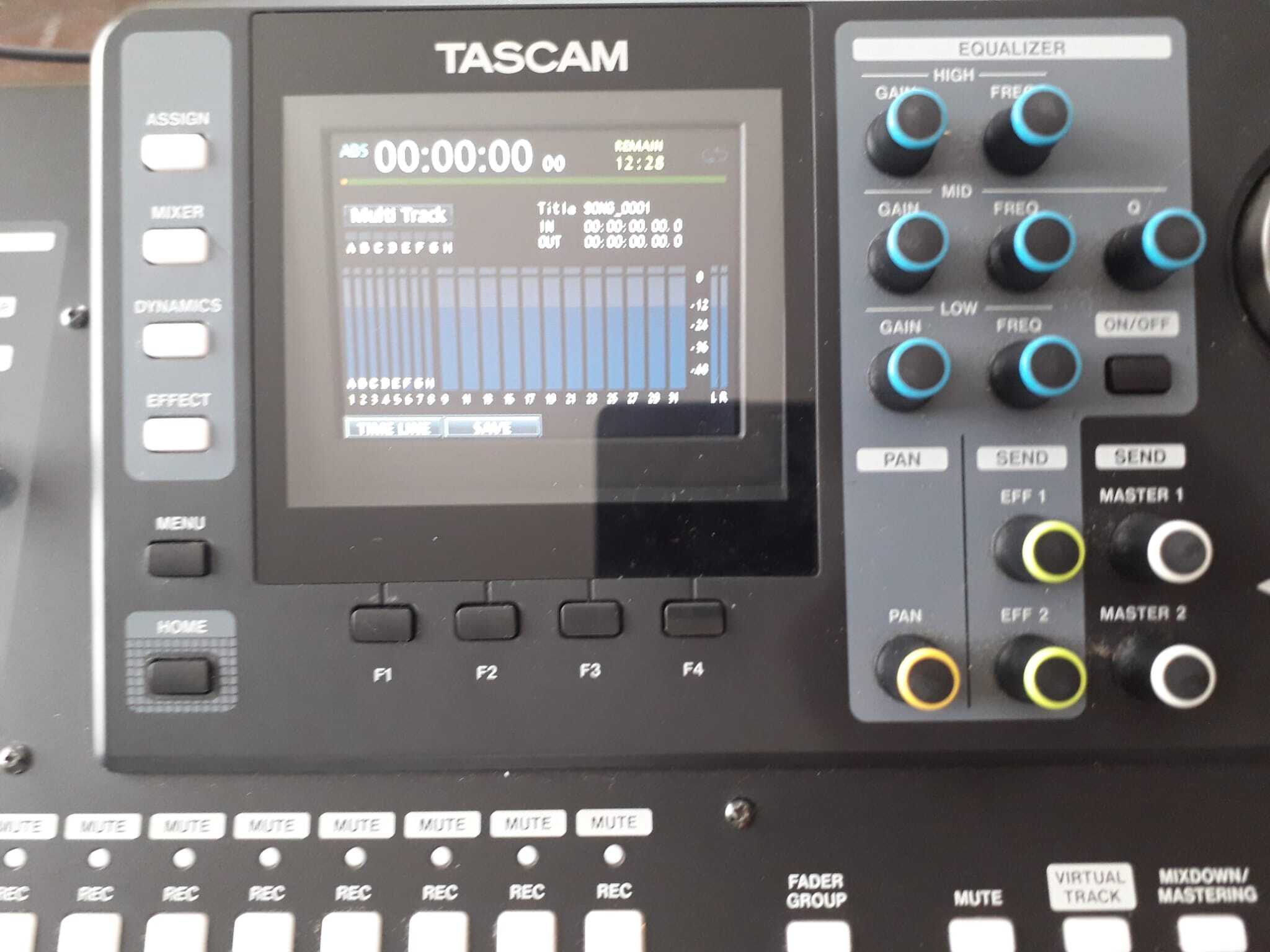 Tascam DP-32SD (21578)