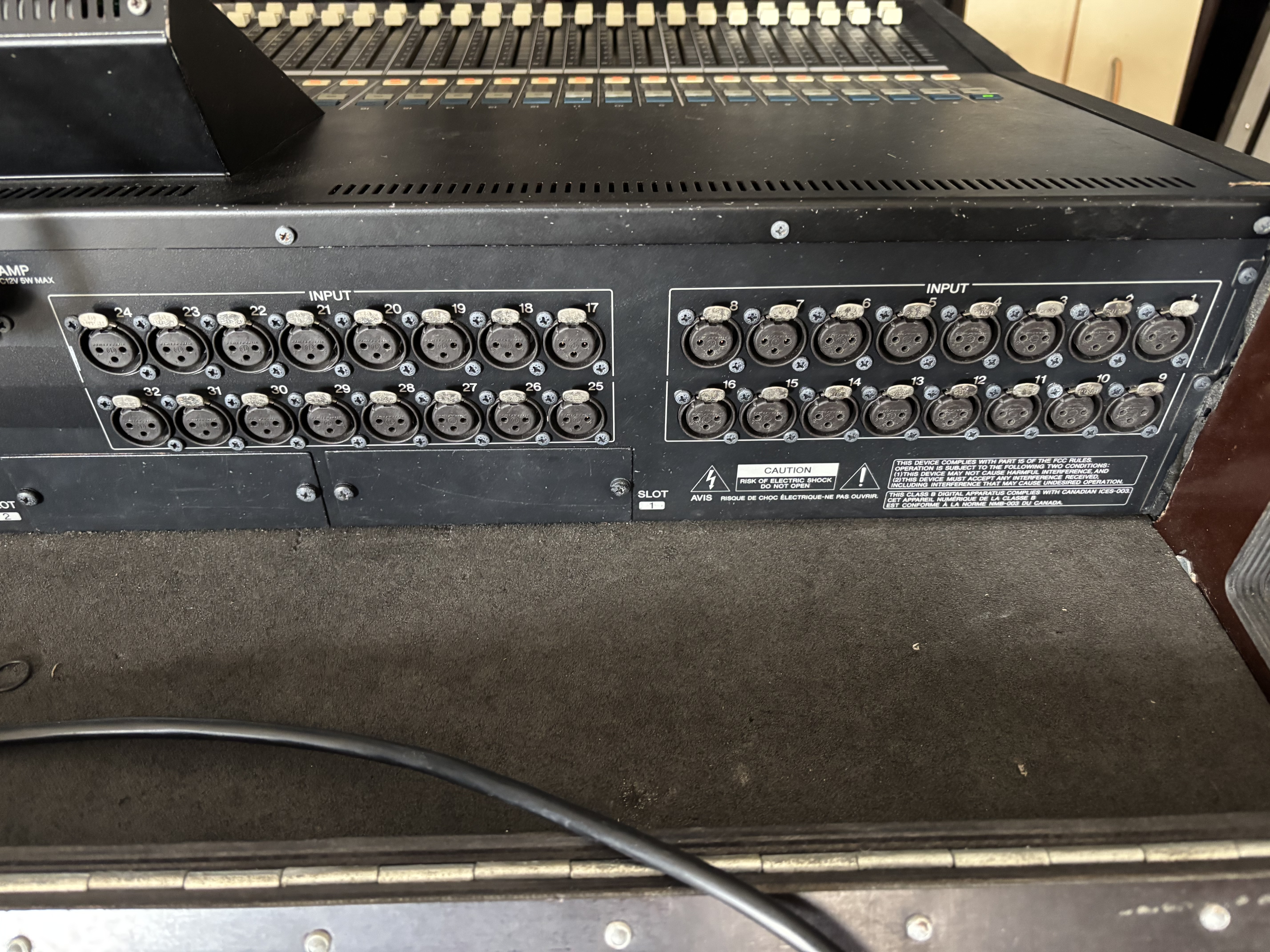 Vends console Yamaha Ls9-32 en flight 