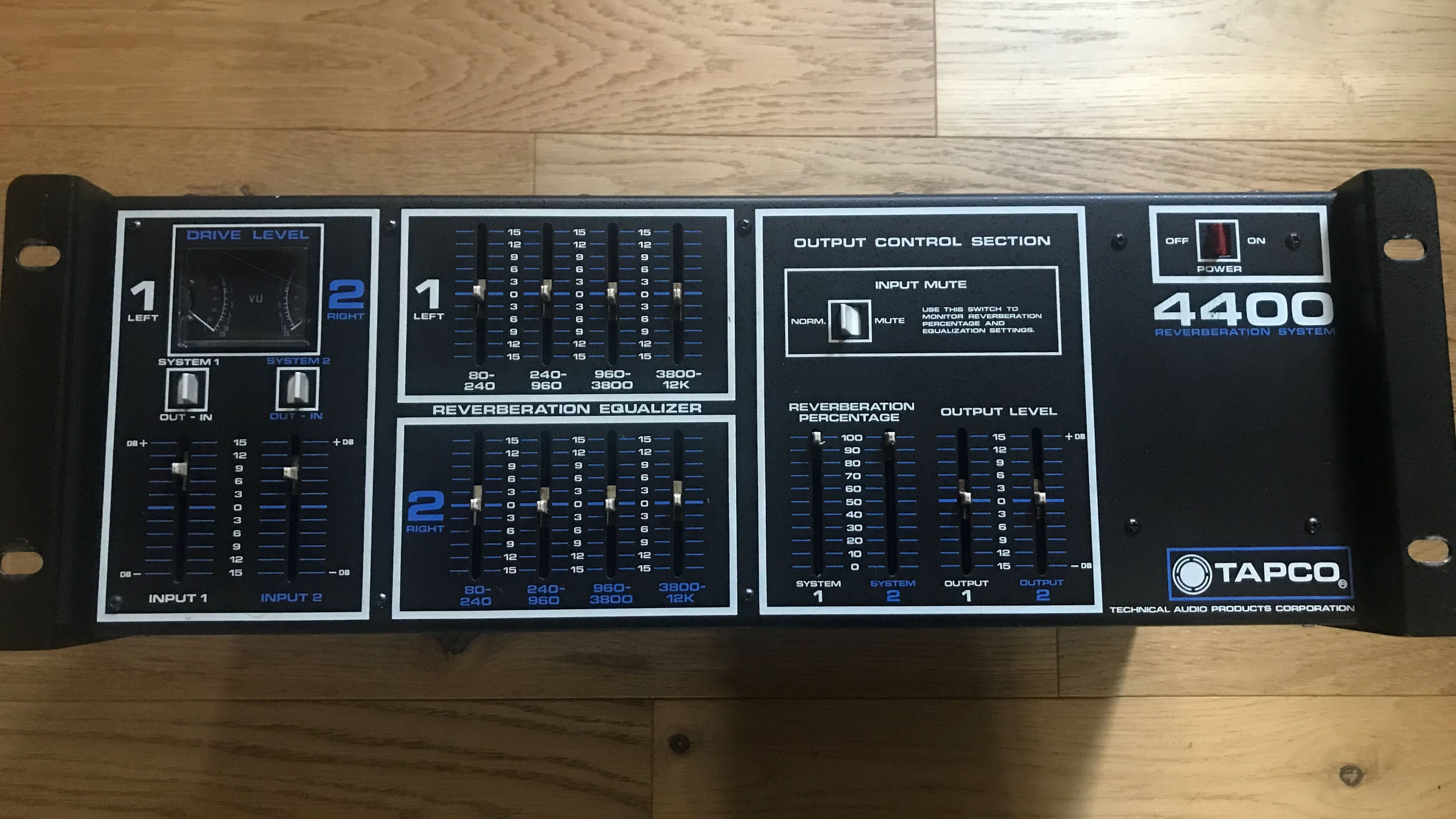 Vends spring reverb Tapco 4400