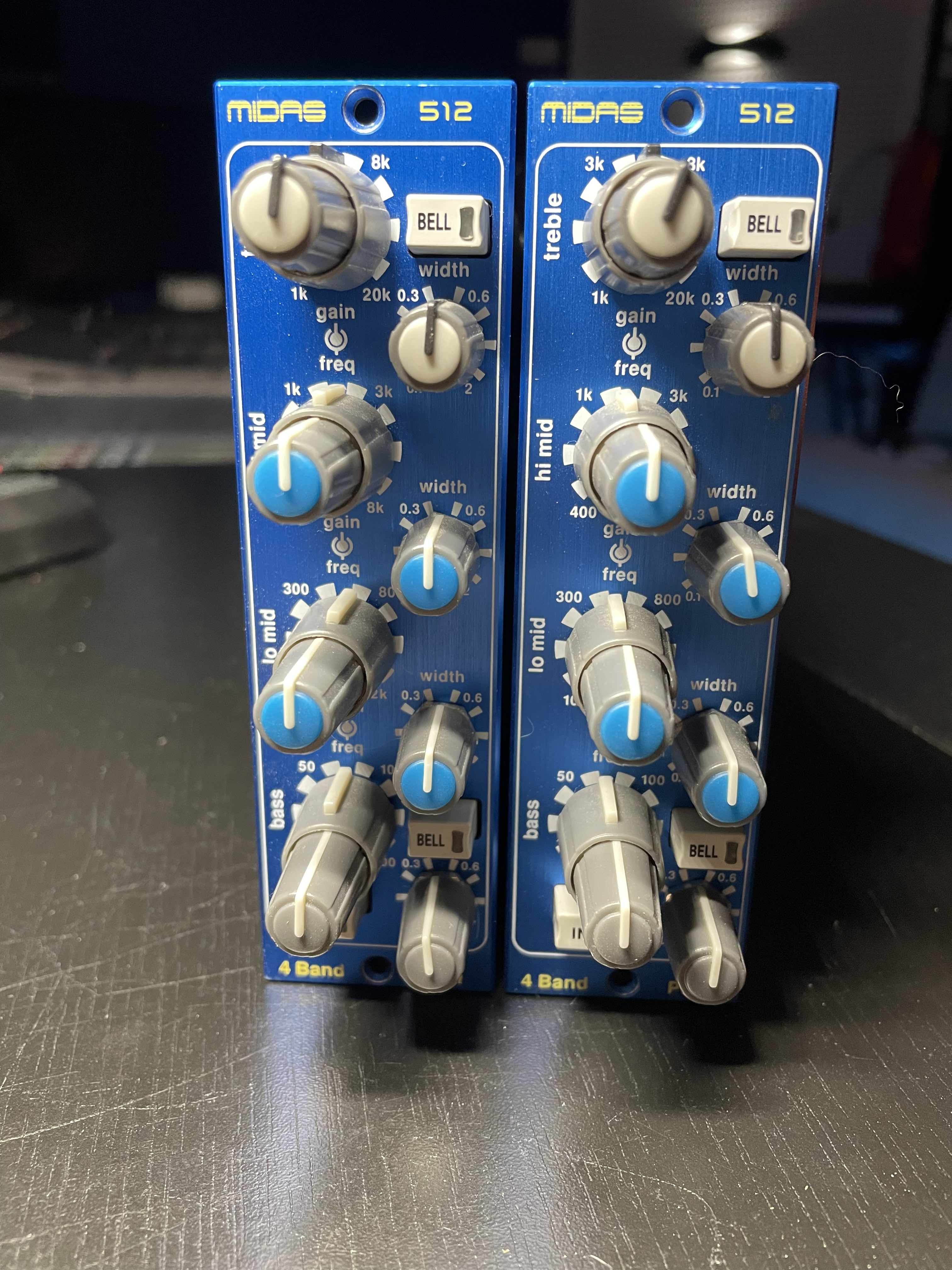 Vends un lot de 2 Equalizer paramétric Midas 512