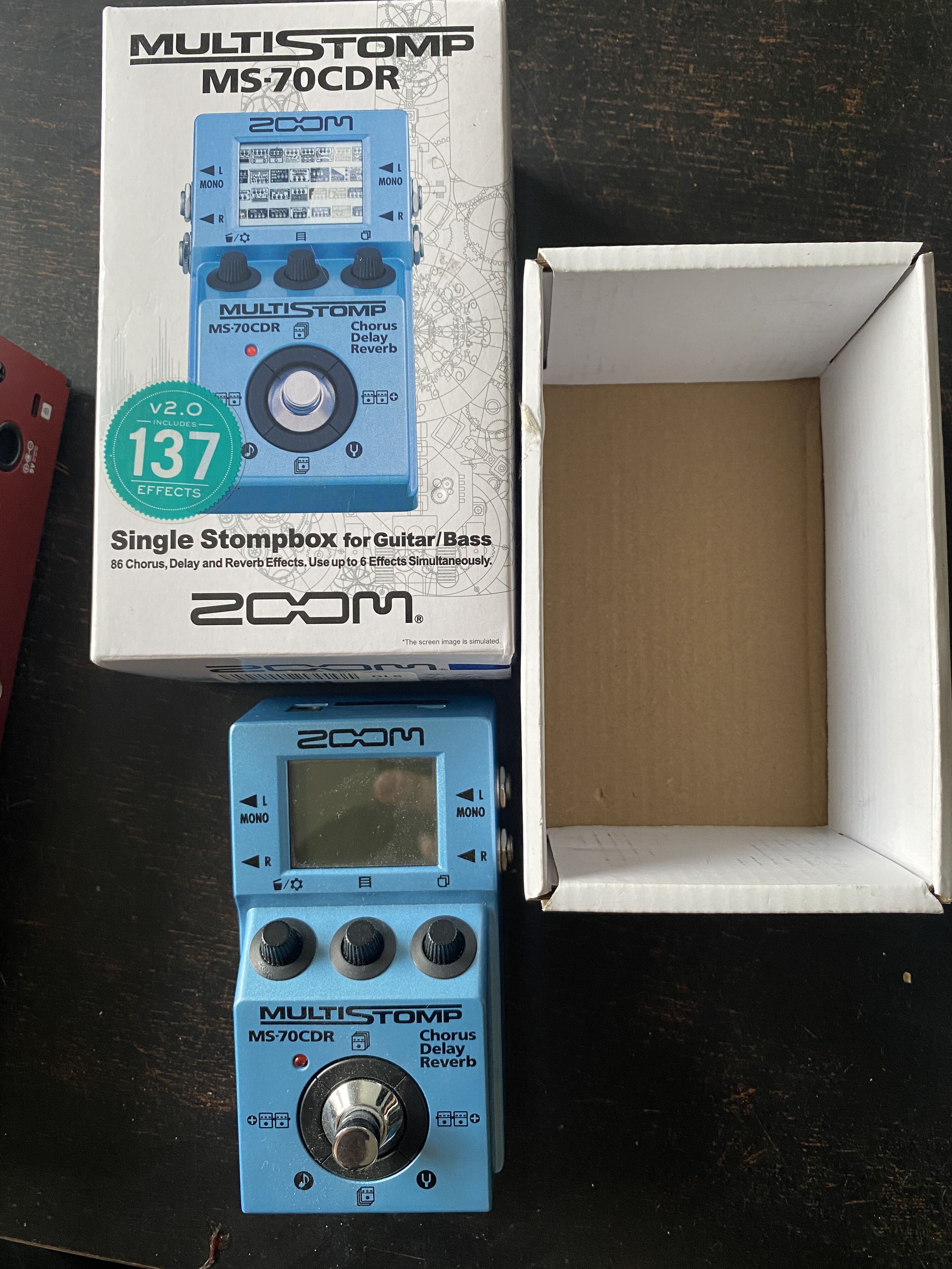 vends Zoom MS-70 car très peu servi