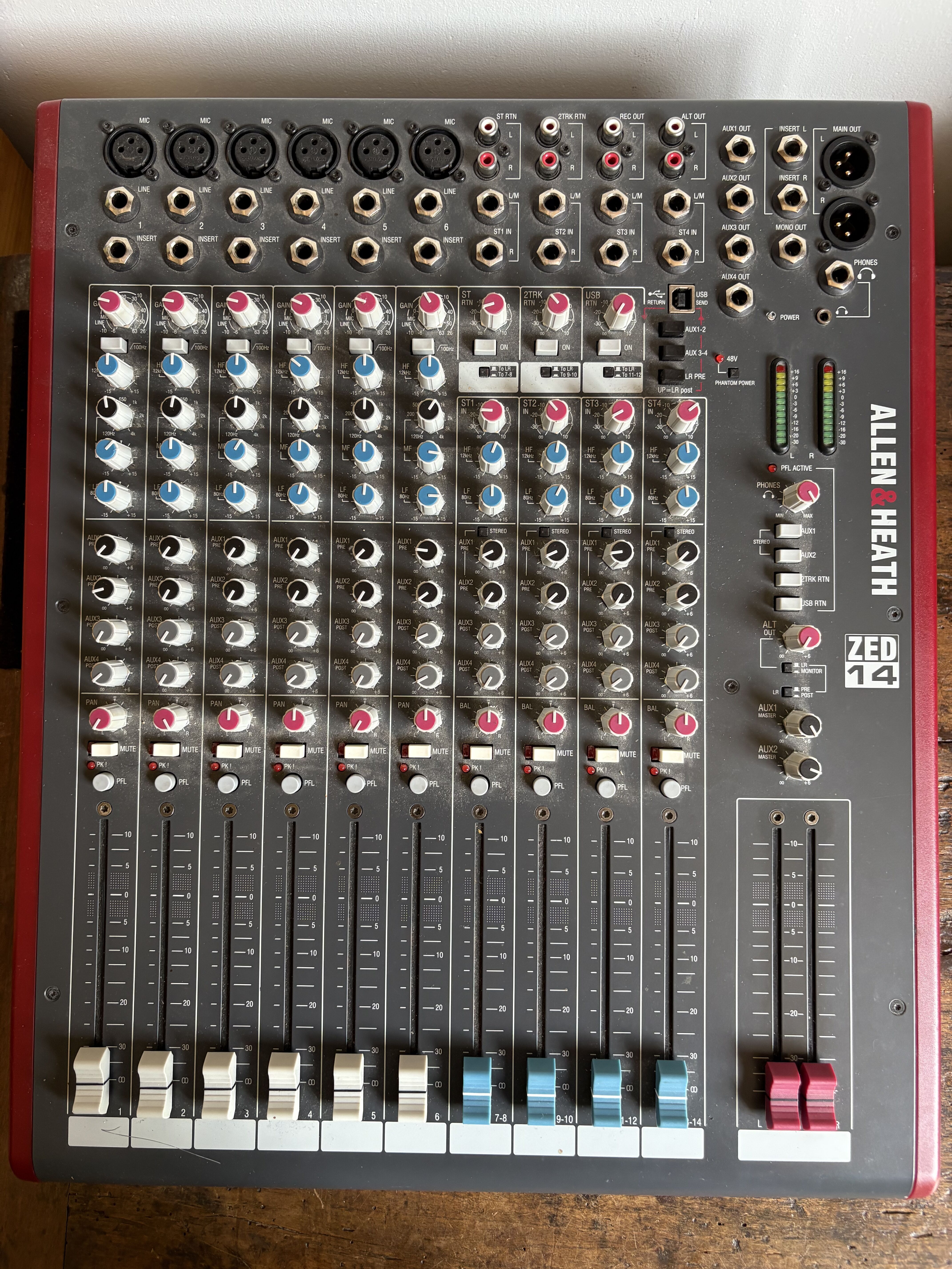 ALLEN & HEATH ZED 14