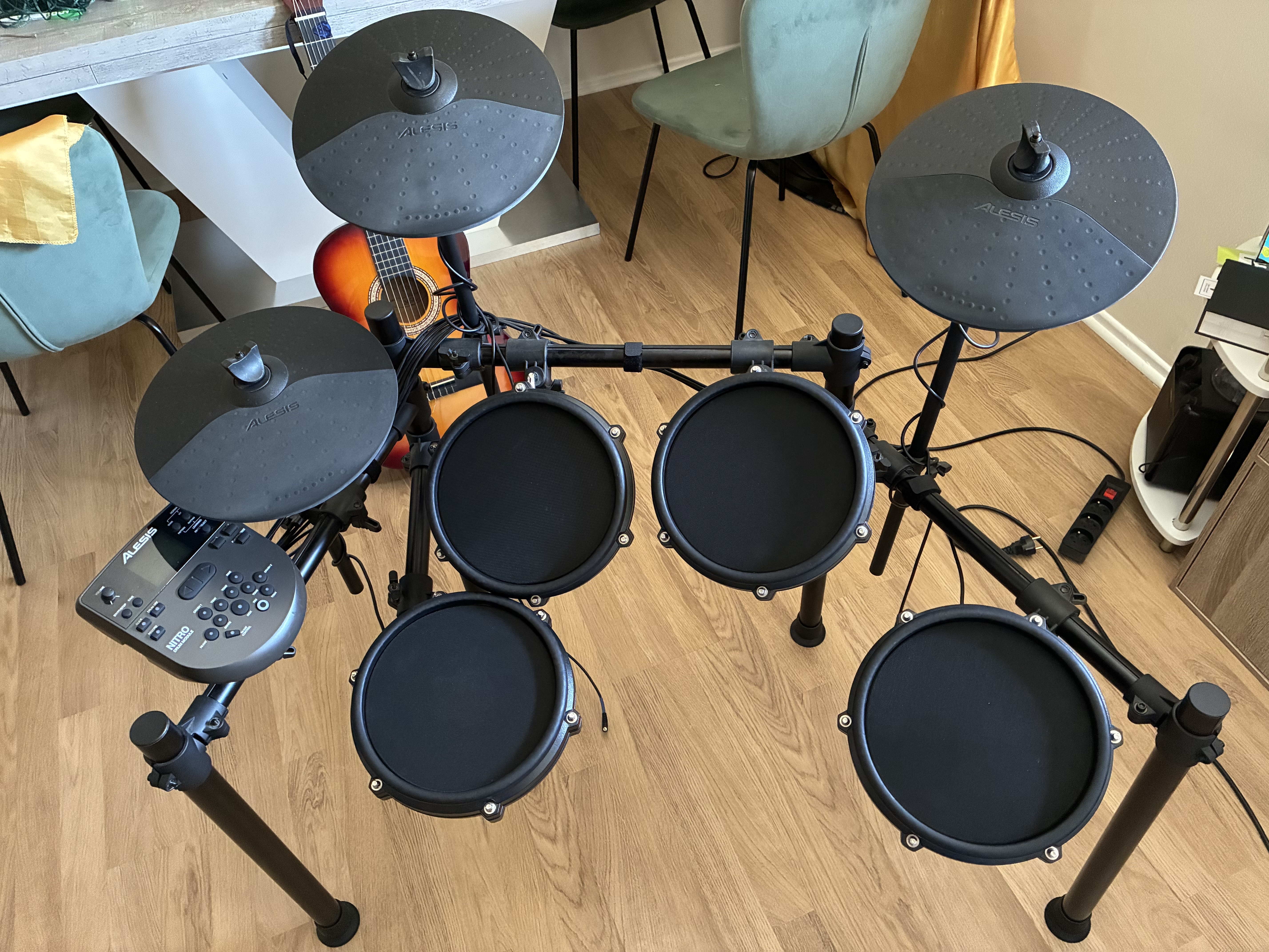 Vends Batterie Électronique Alesis très bon état 