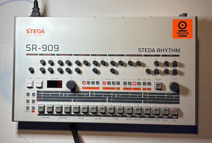 Steda sr-909 avec extra mod