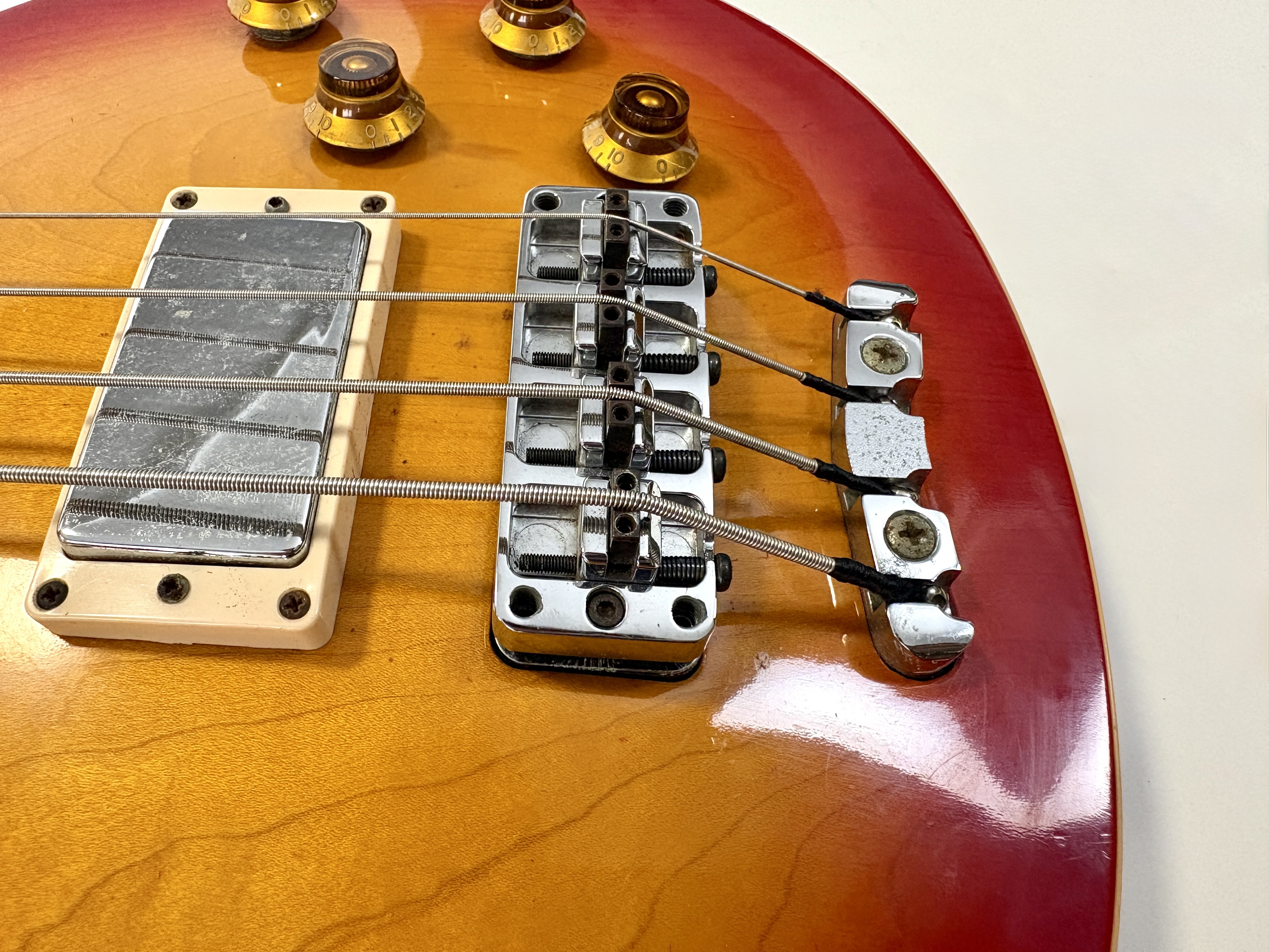 Gibson Les Paul Standard Bass LPB-3 (81970)