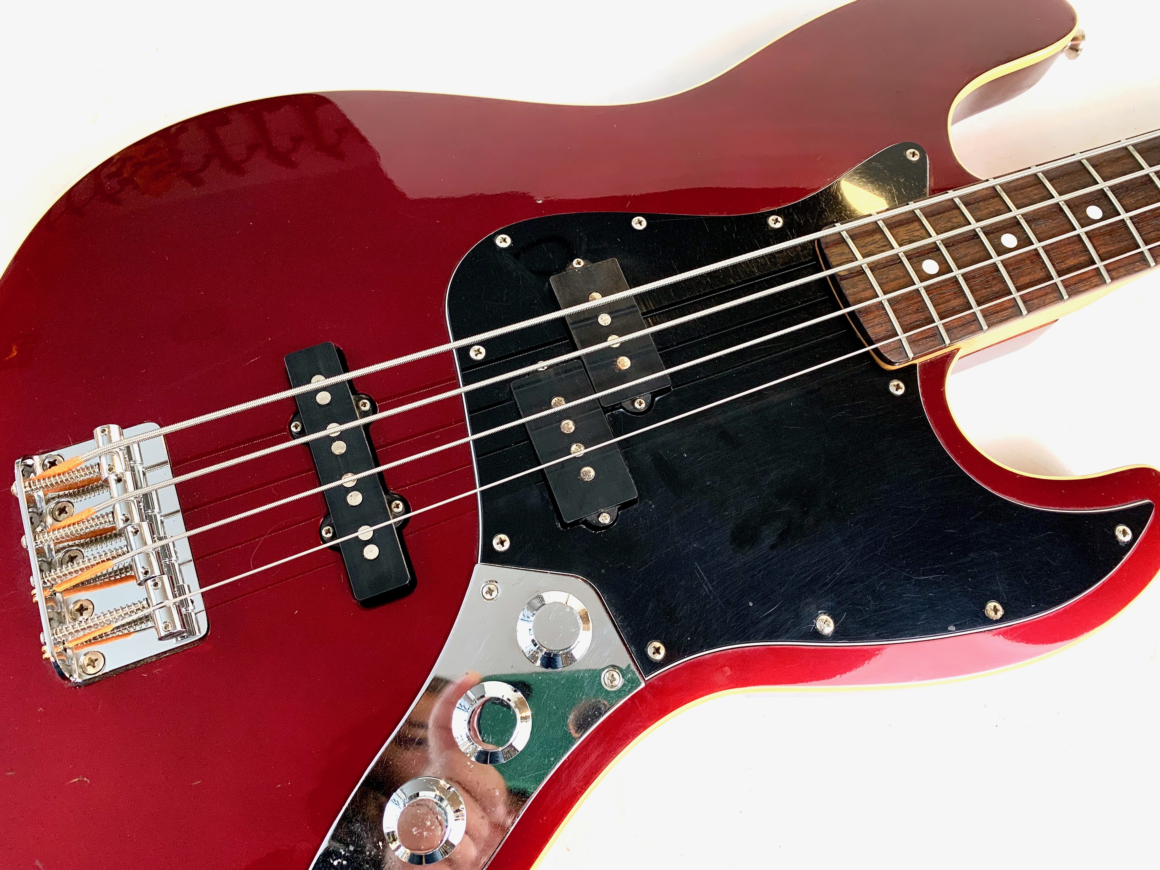 Fender Deluxe Aerodyne Jazz Bass (41610)