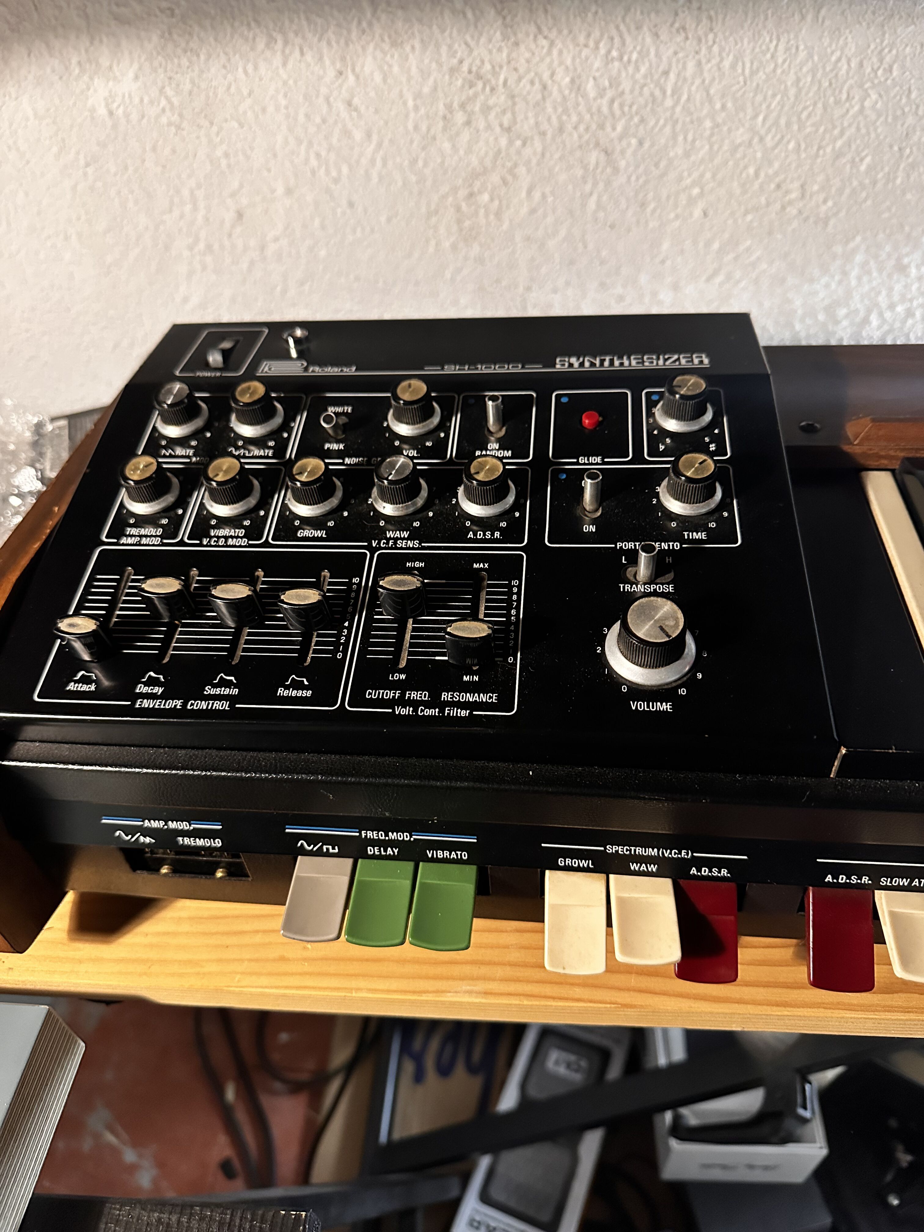 Vends Roland SH-1000