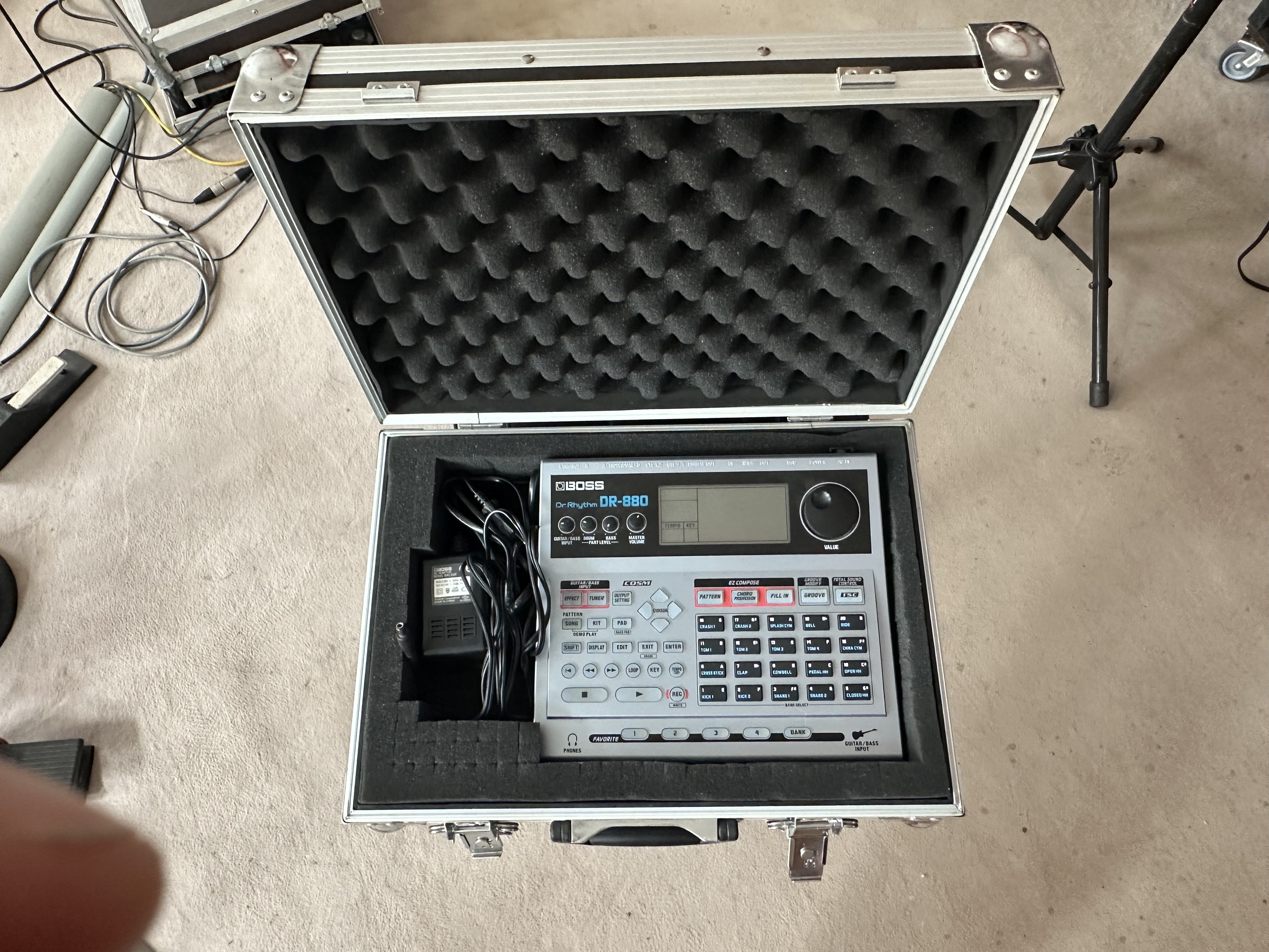Vends  boite à rytthme Boss DR-880 Dr. Rhythm