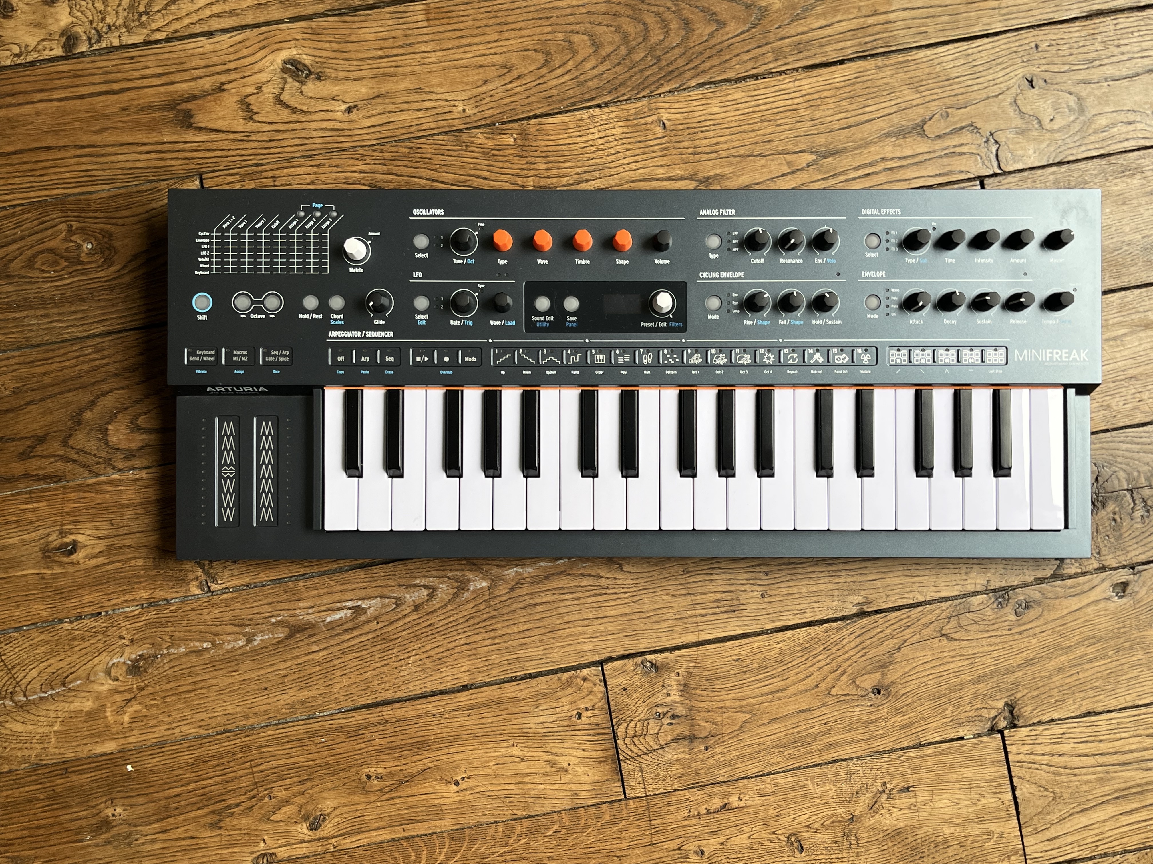Arturia MiniFreak comme neuf