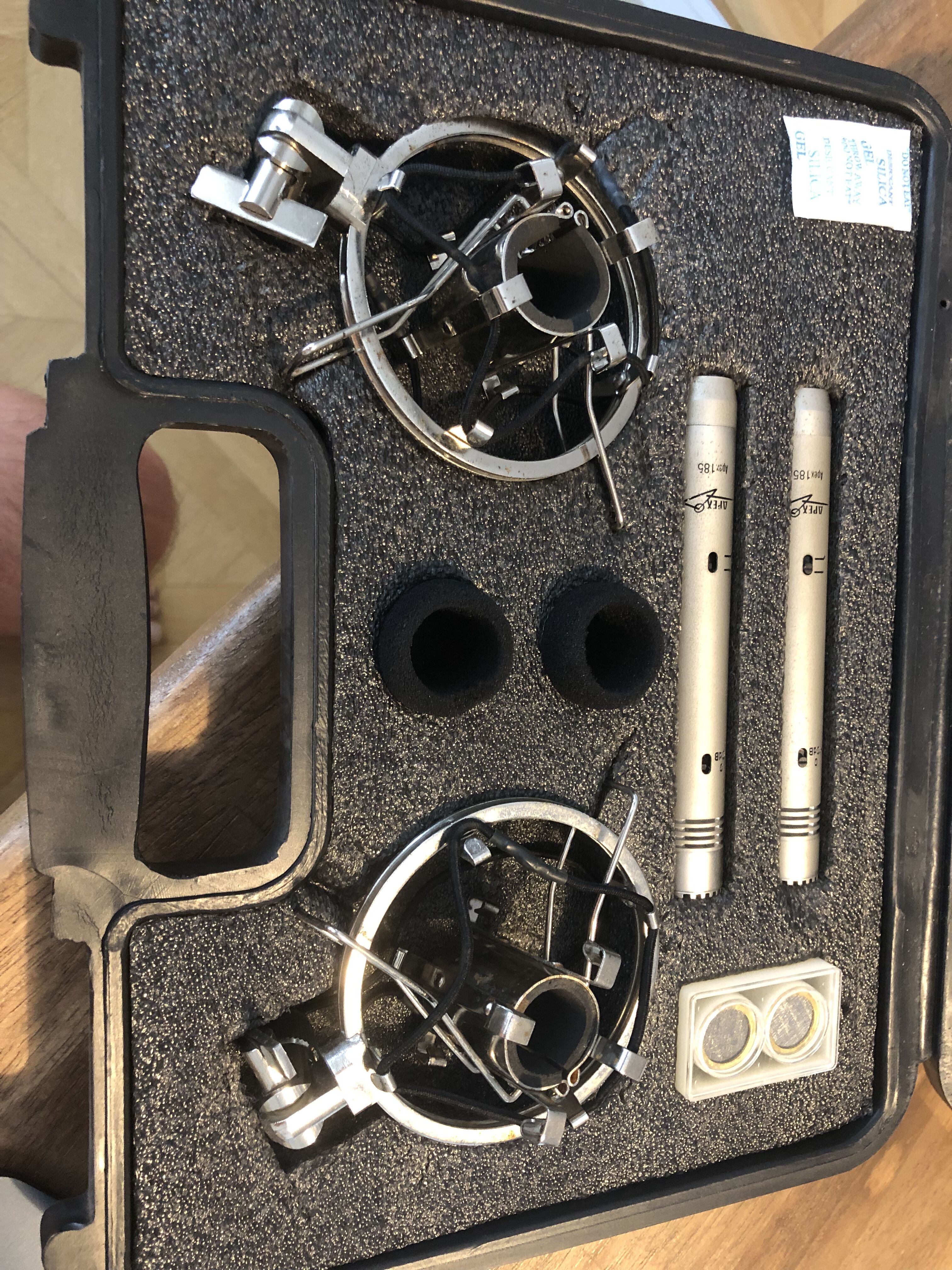 Vends paire de micros statiques APEX 185
