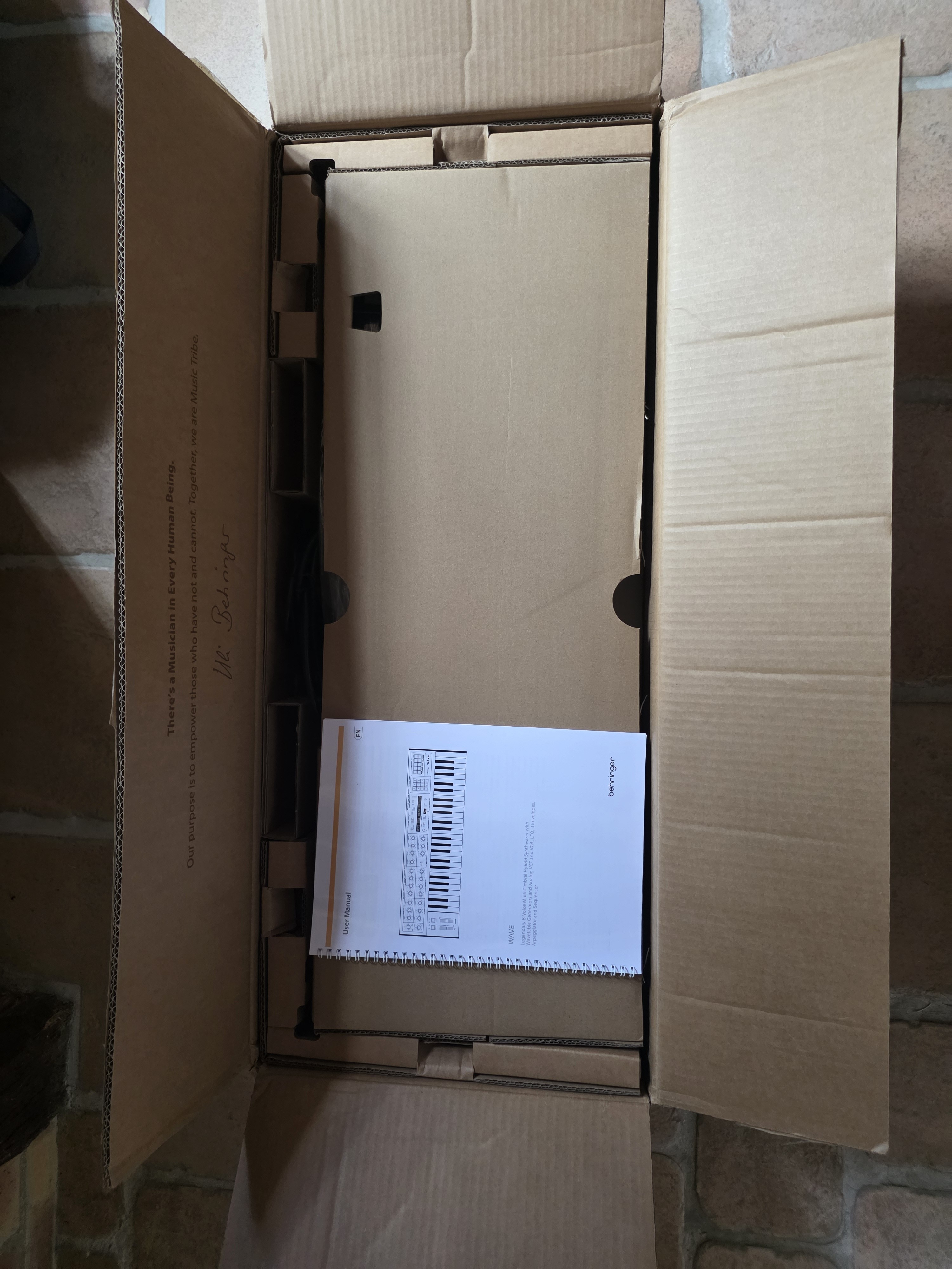 Behringer Wave (49470)
