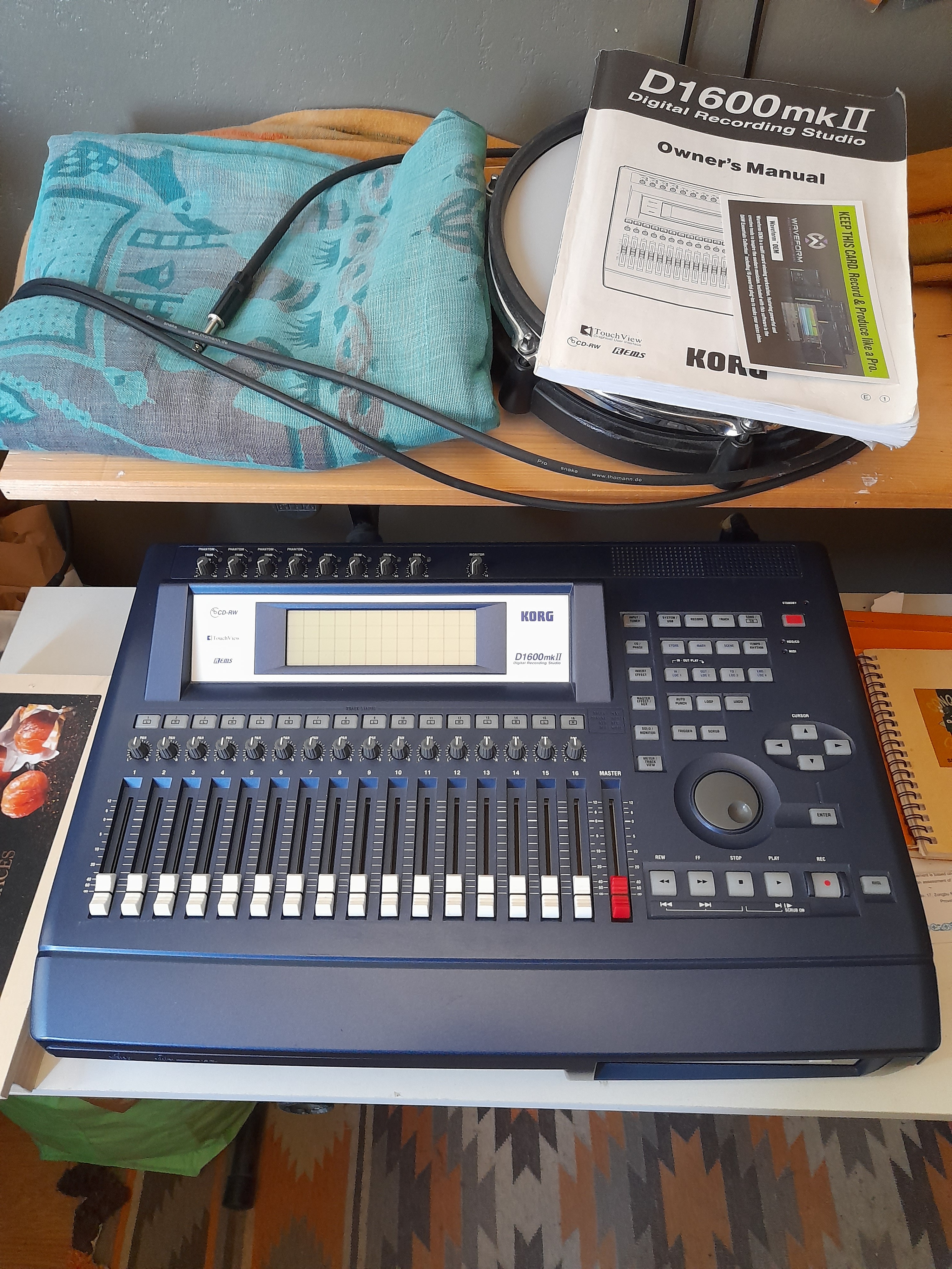 ECHANGE Korg D 1600 mk2  / Basse 4 cordes