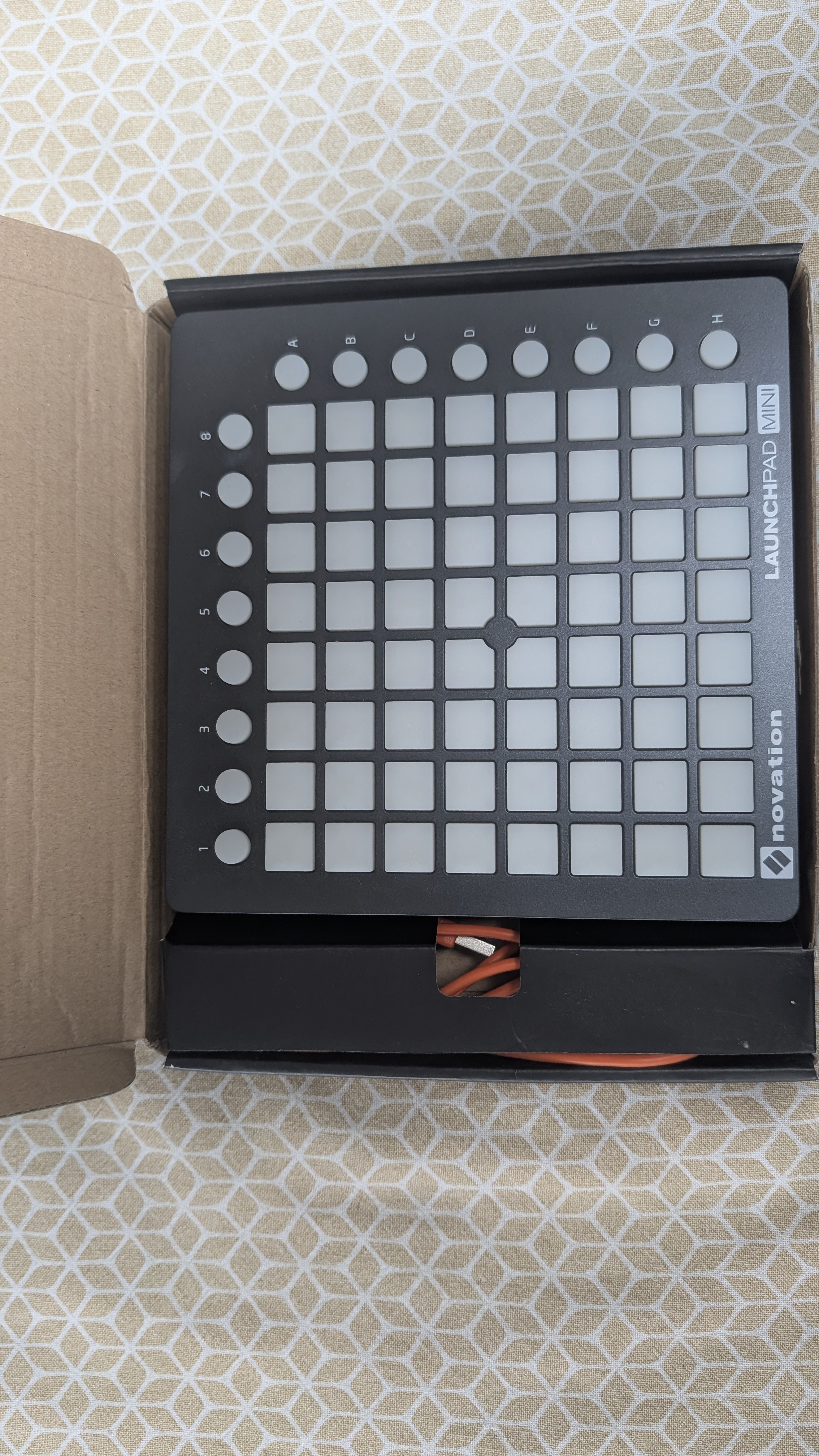 Novation Launchpad Mini mk2 (37363)