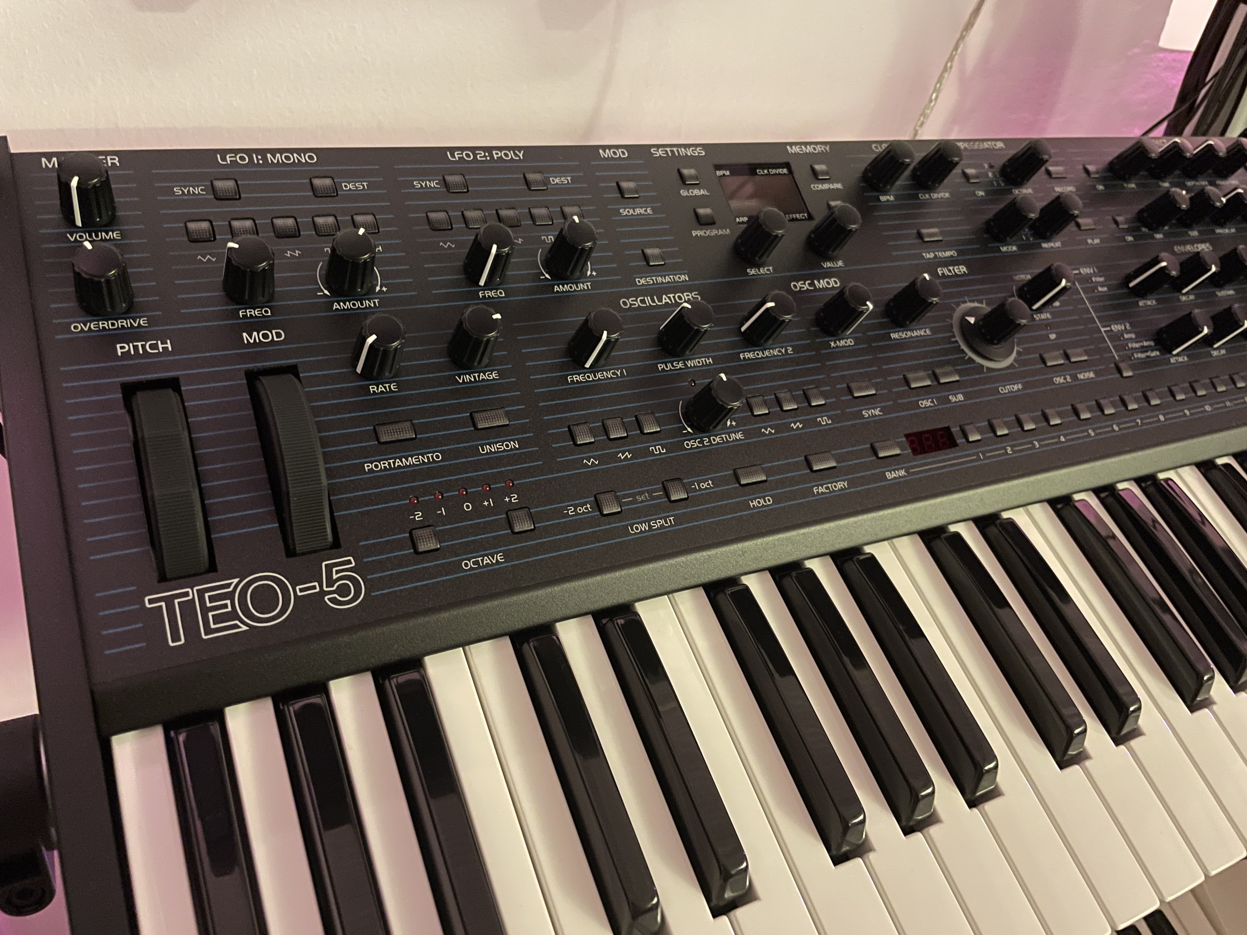 Oberheim TEO-5 (98956)
