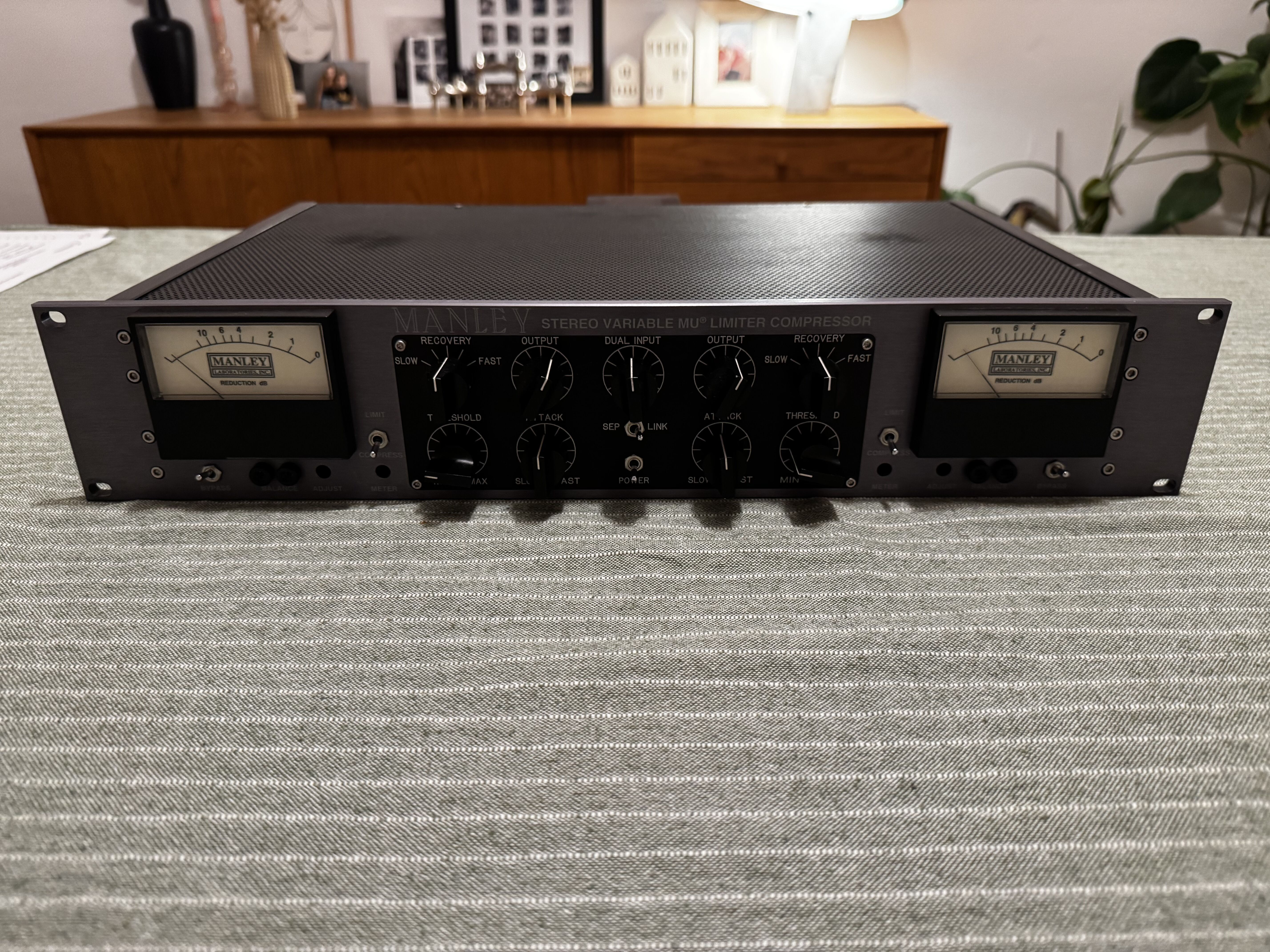 Manley Varimu Variable Mu Stereo Tube Compressor
