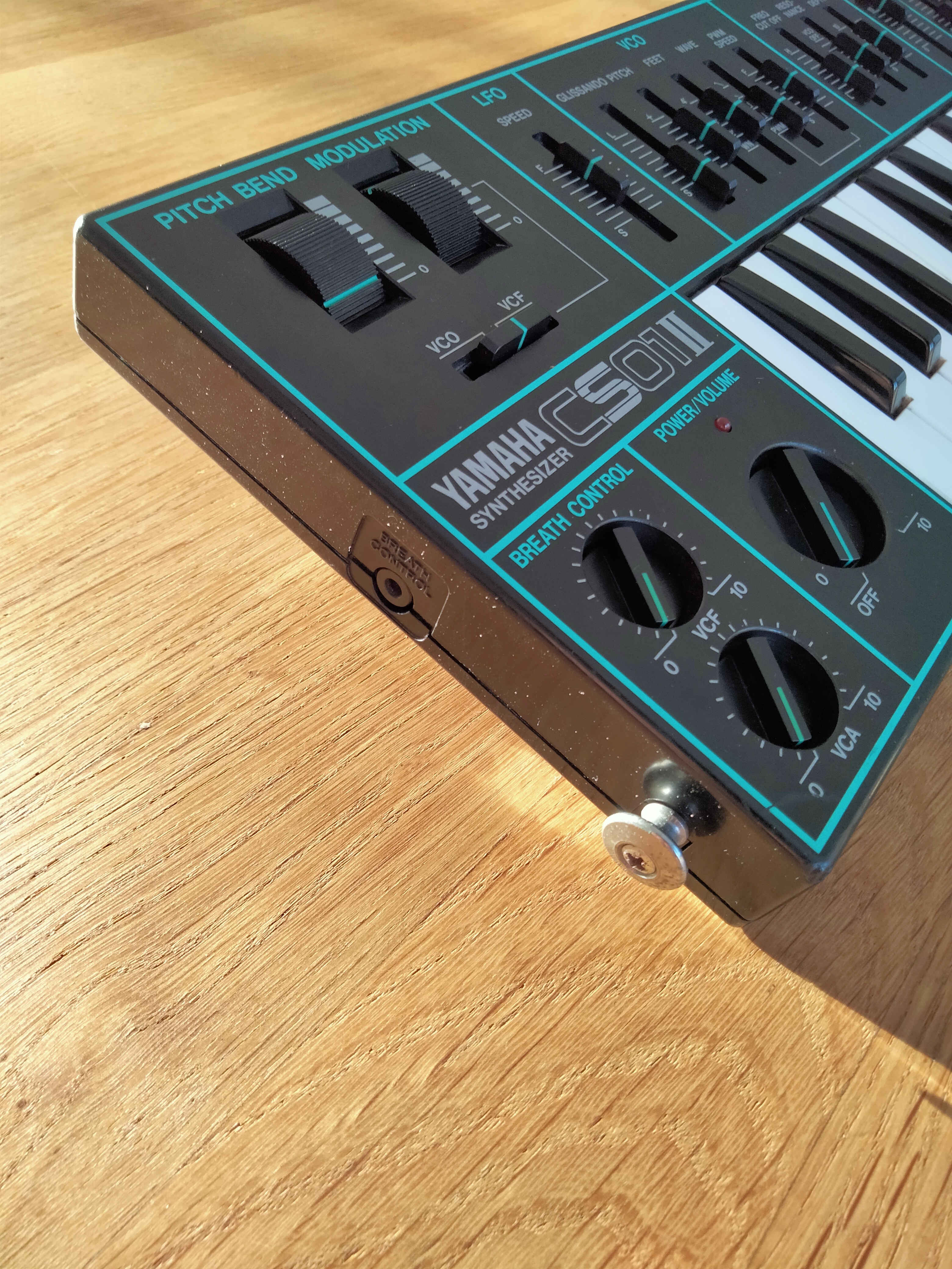 Yamaha CS01 (1499)
