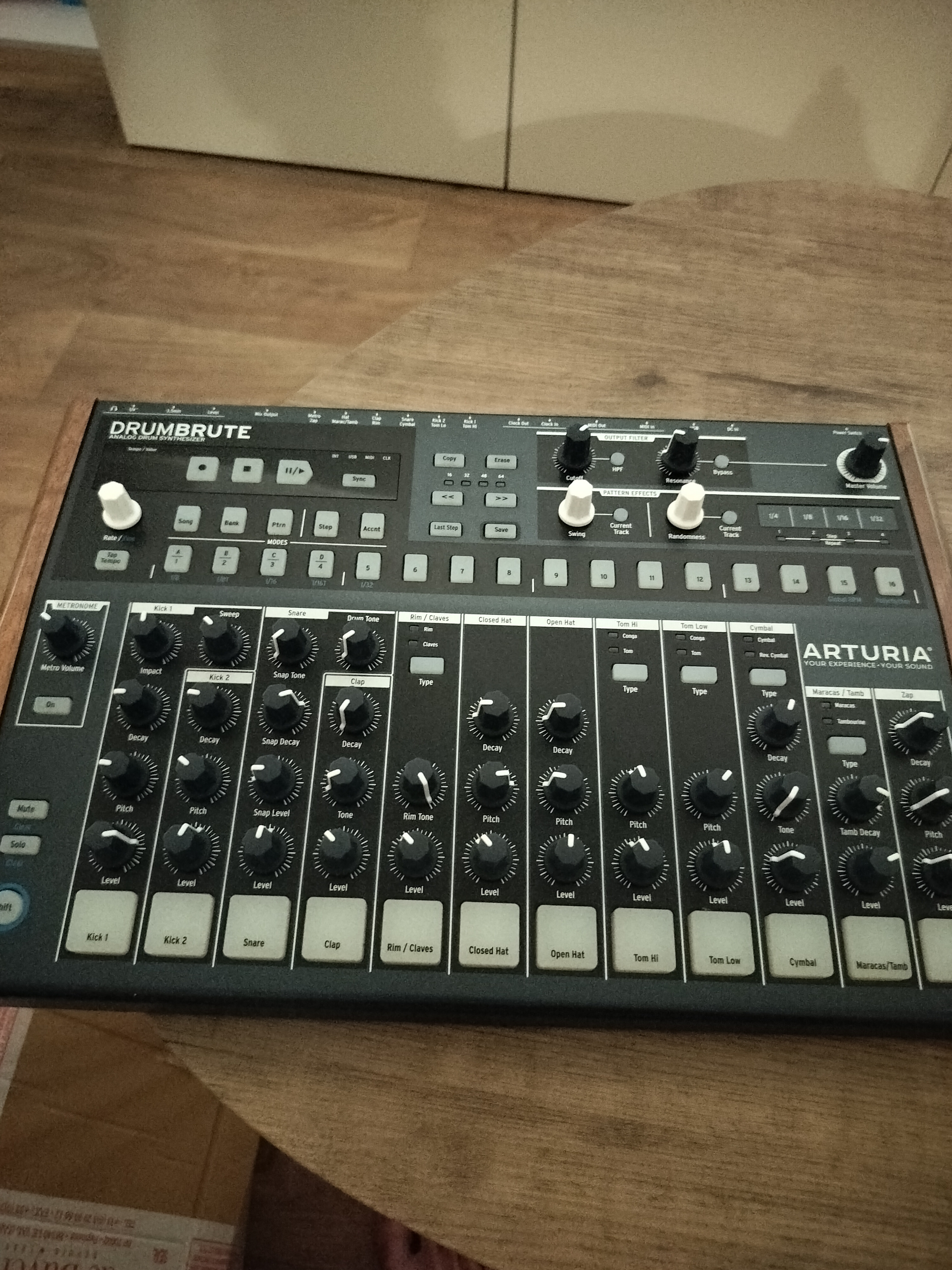 Drumbrute + decksaver