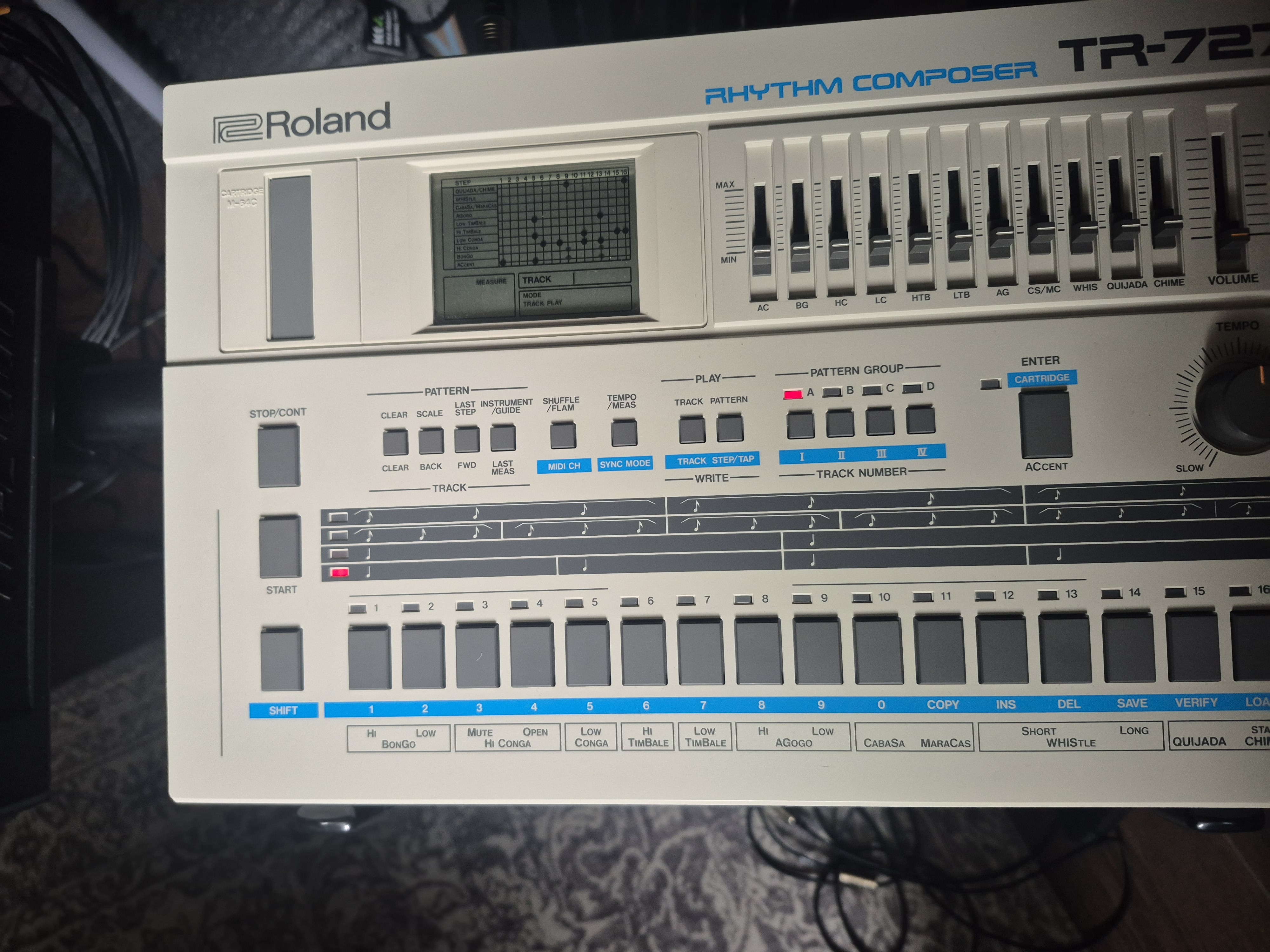 Roland TR-707 (97309)