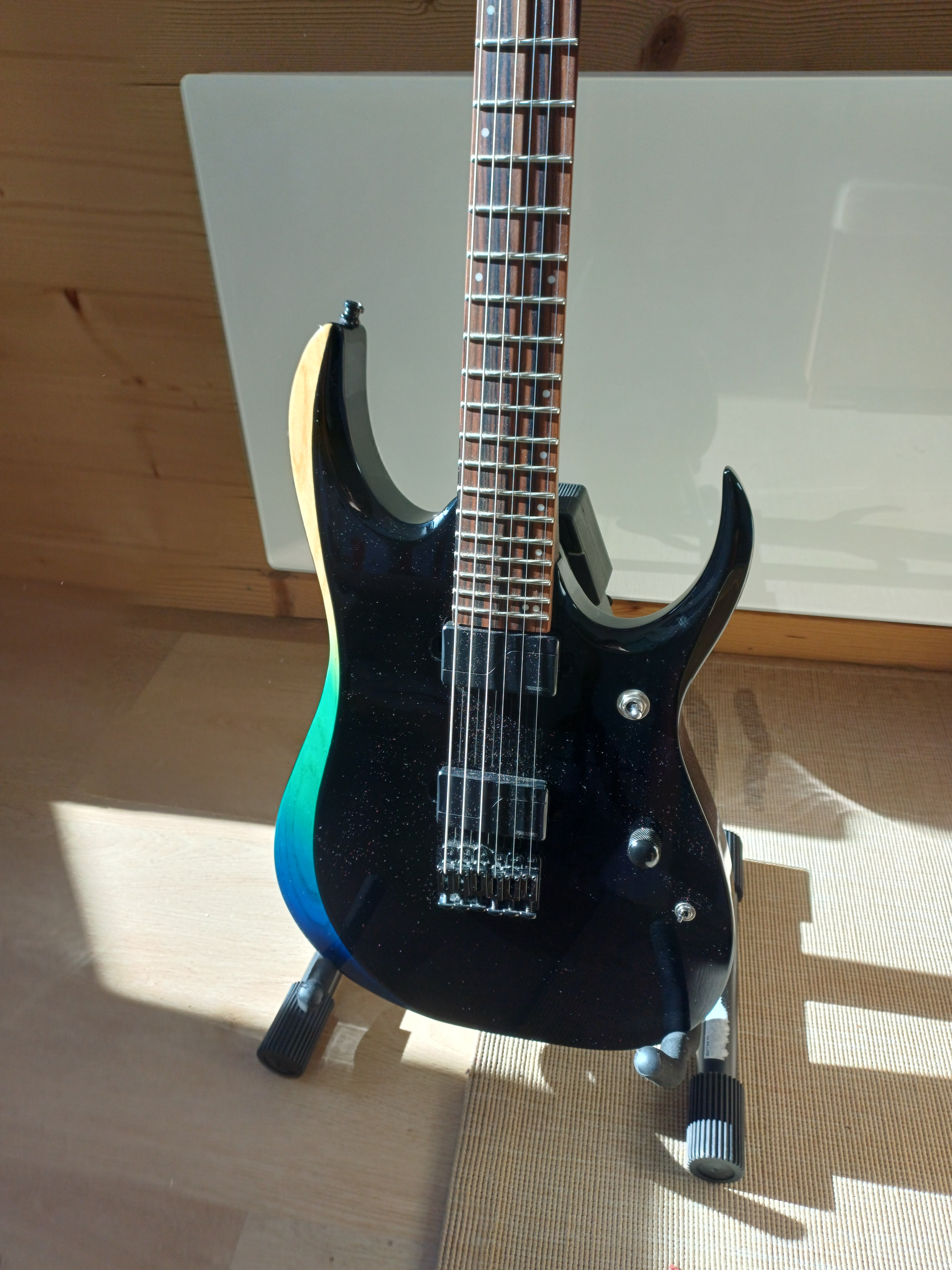 Ibanez RGD61ALA Axion Label (80309)