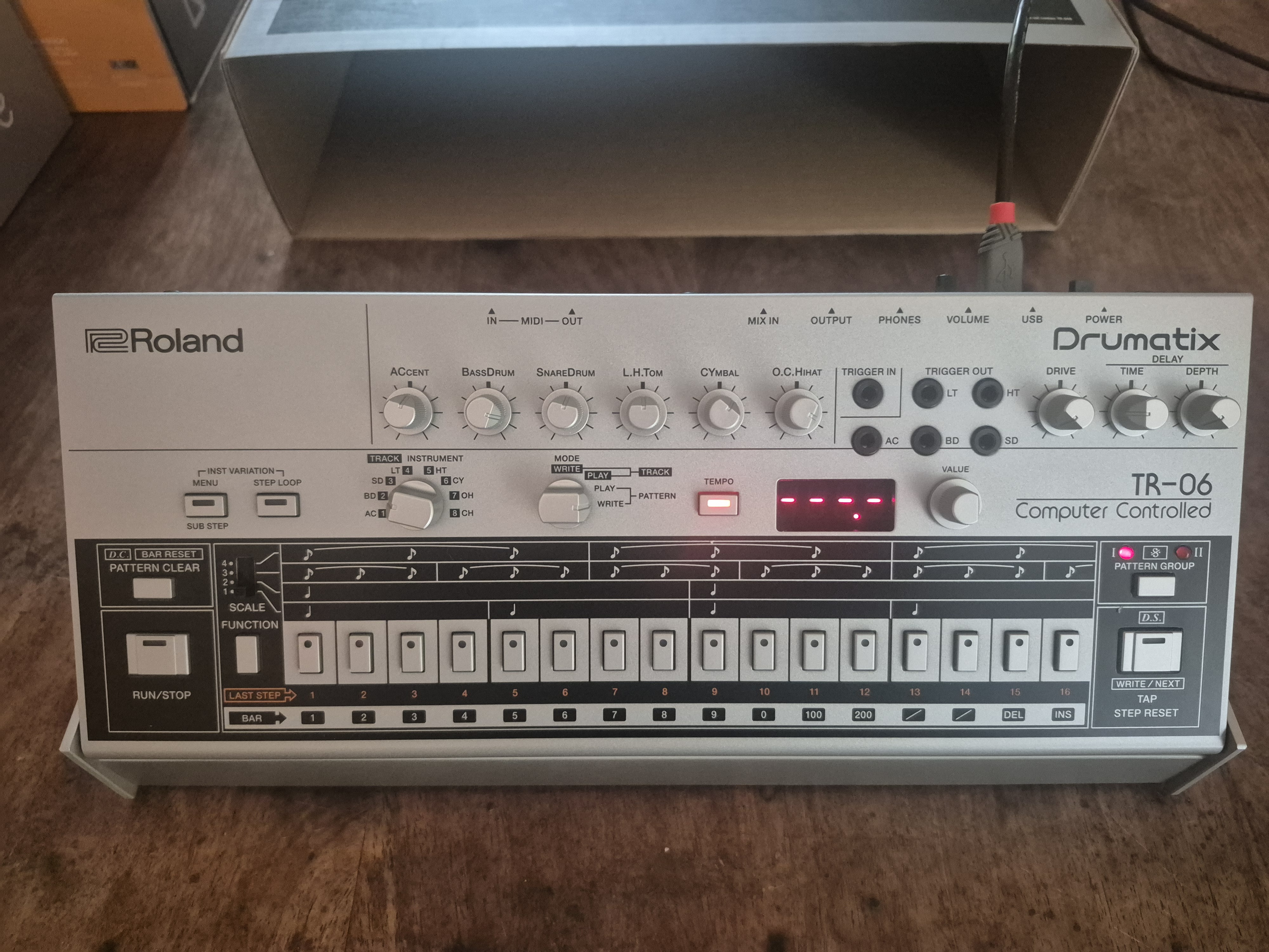 Roland TR-06 Boutique 