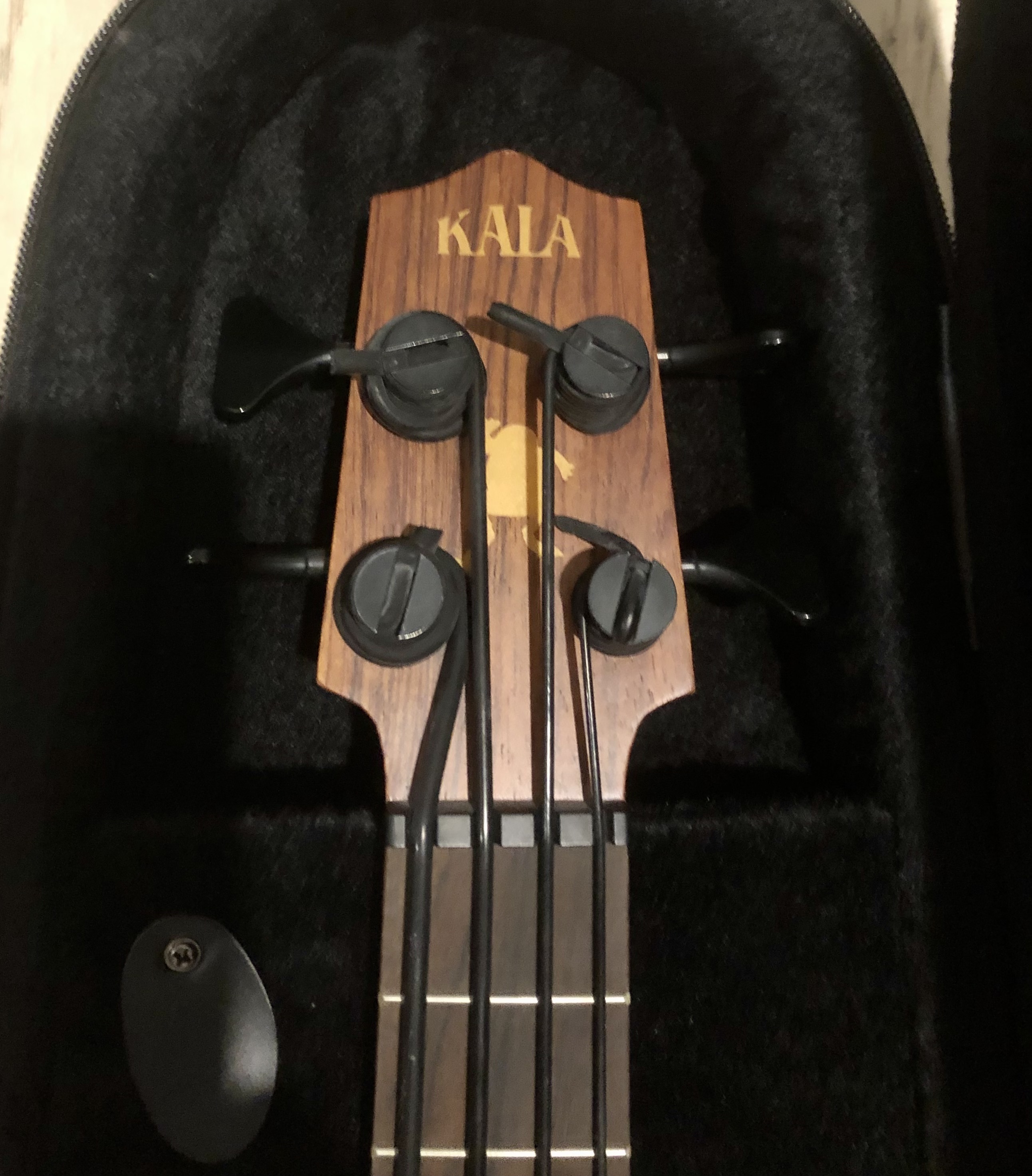 Kala UBASS-EM-FS Exotic Mahogany U-Bass (86718)