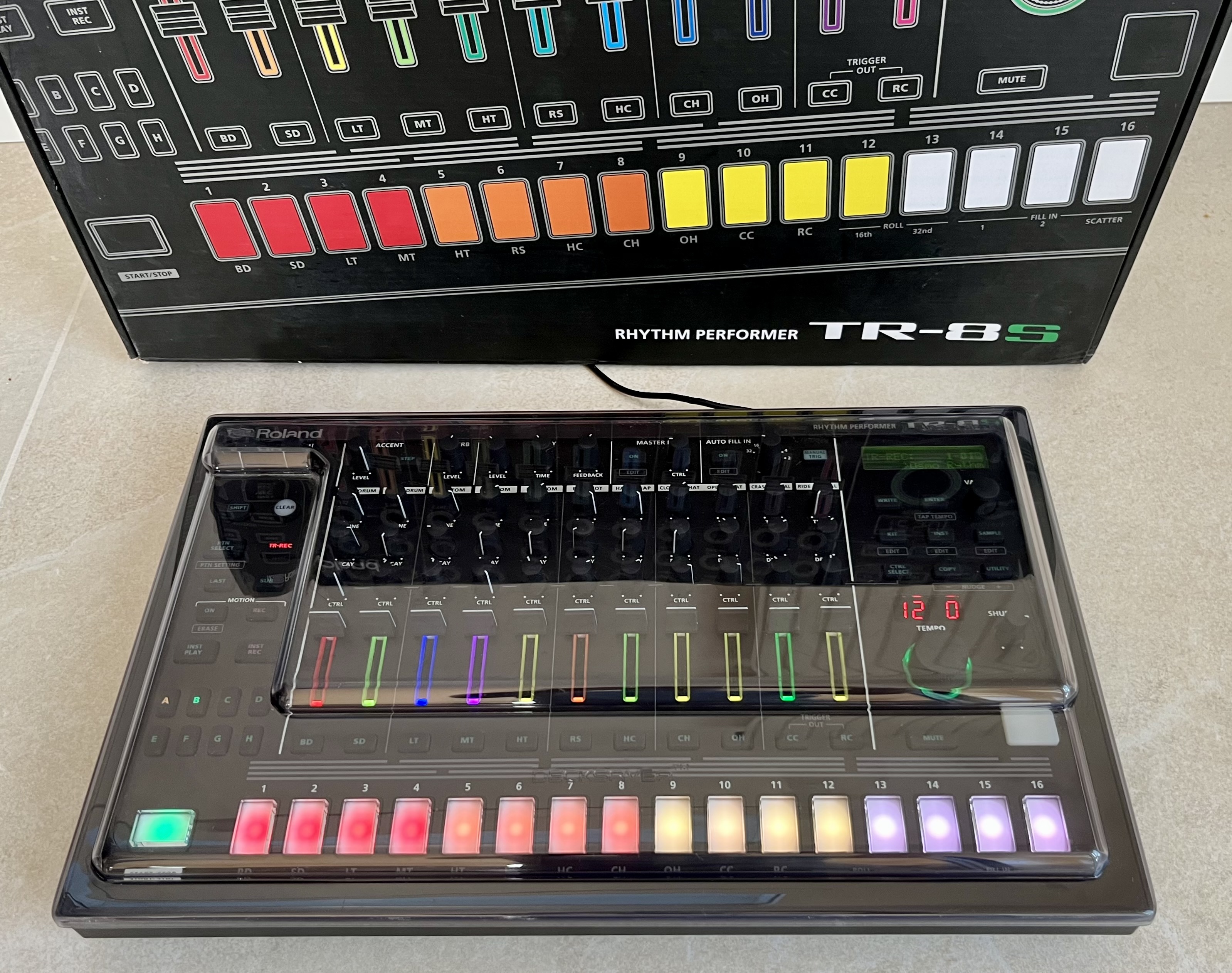 Roland TR-8S