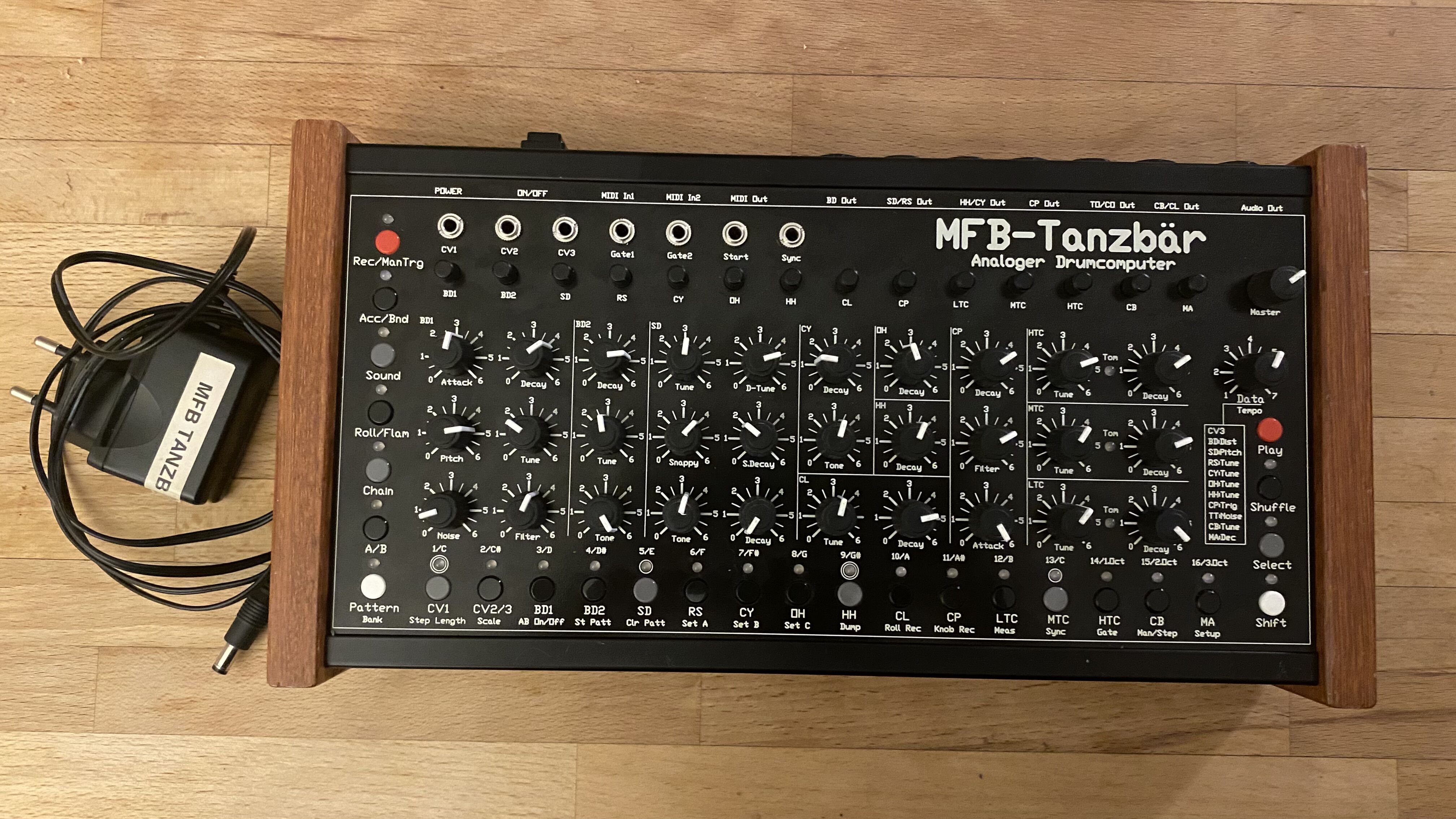 Vends boîte à rythme M.F.B. Tanzbär