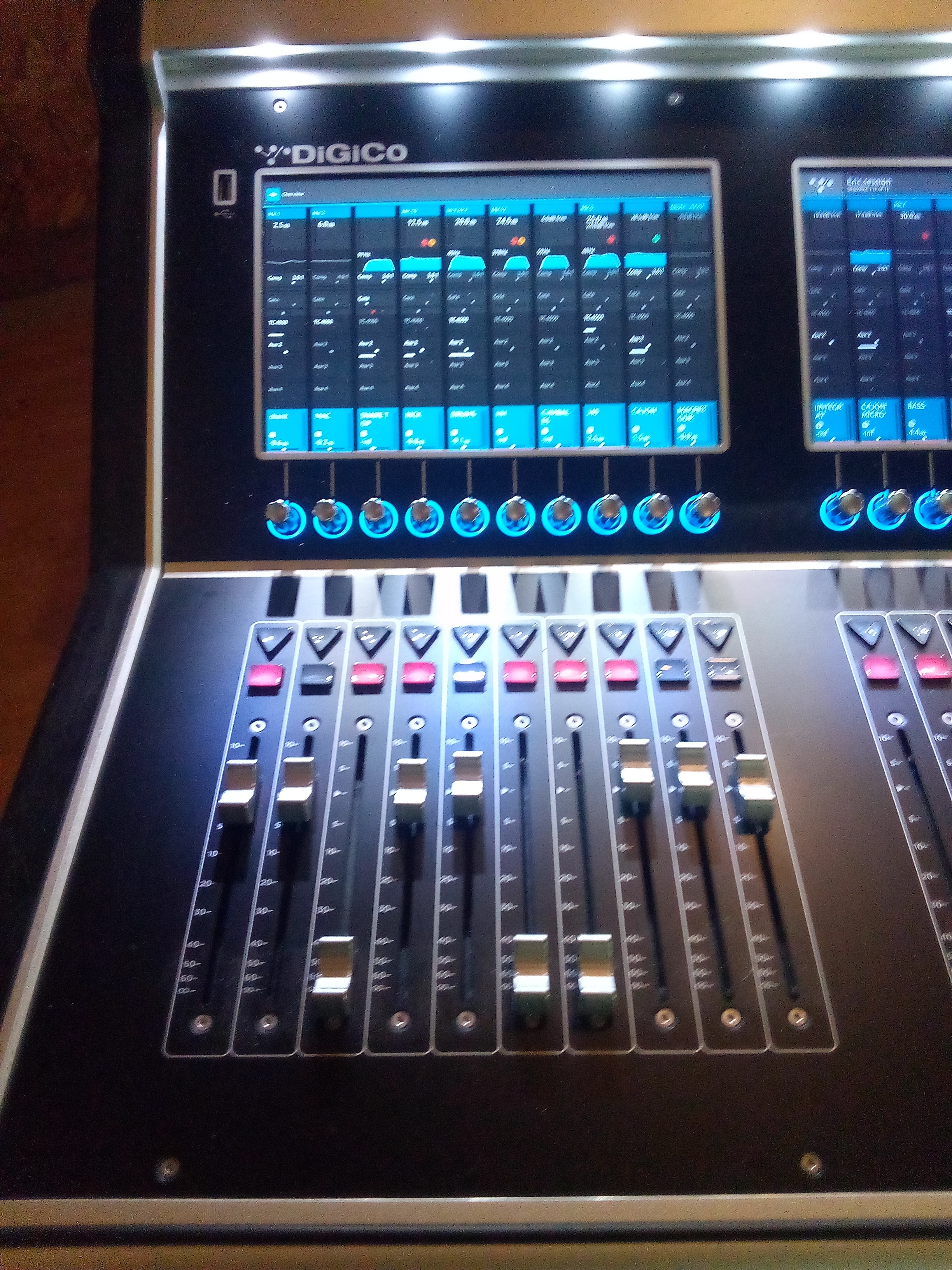 digico-s21-6826221