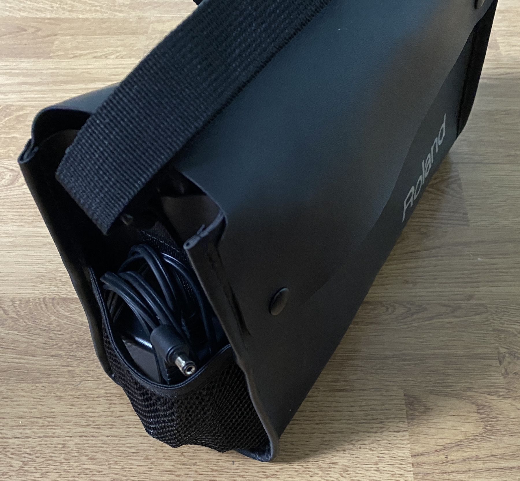 Roland Mobile Cube (23327)