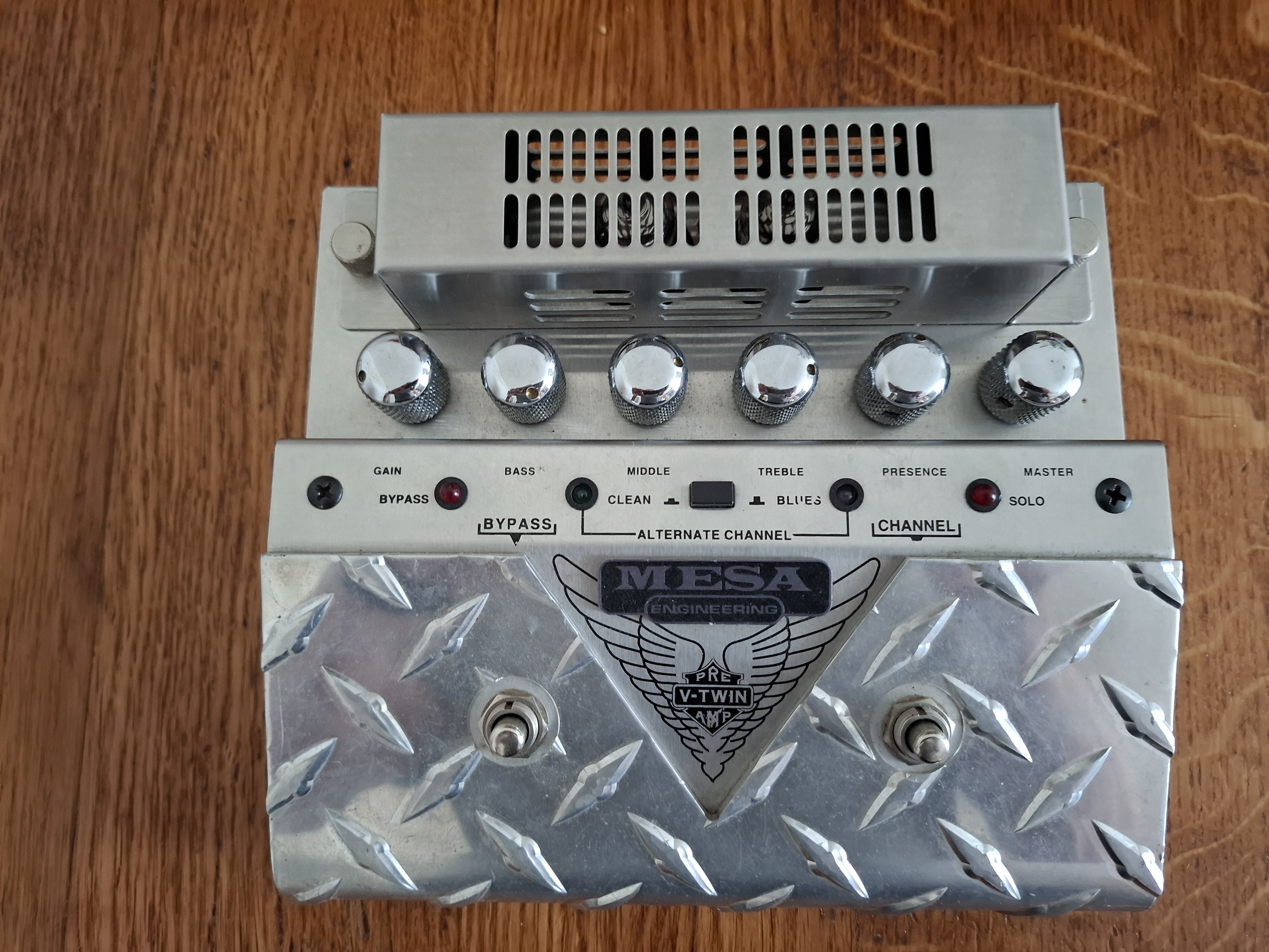 Vends Mesa Boogie V-Twin V1
