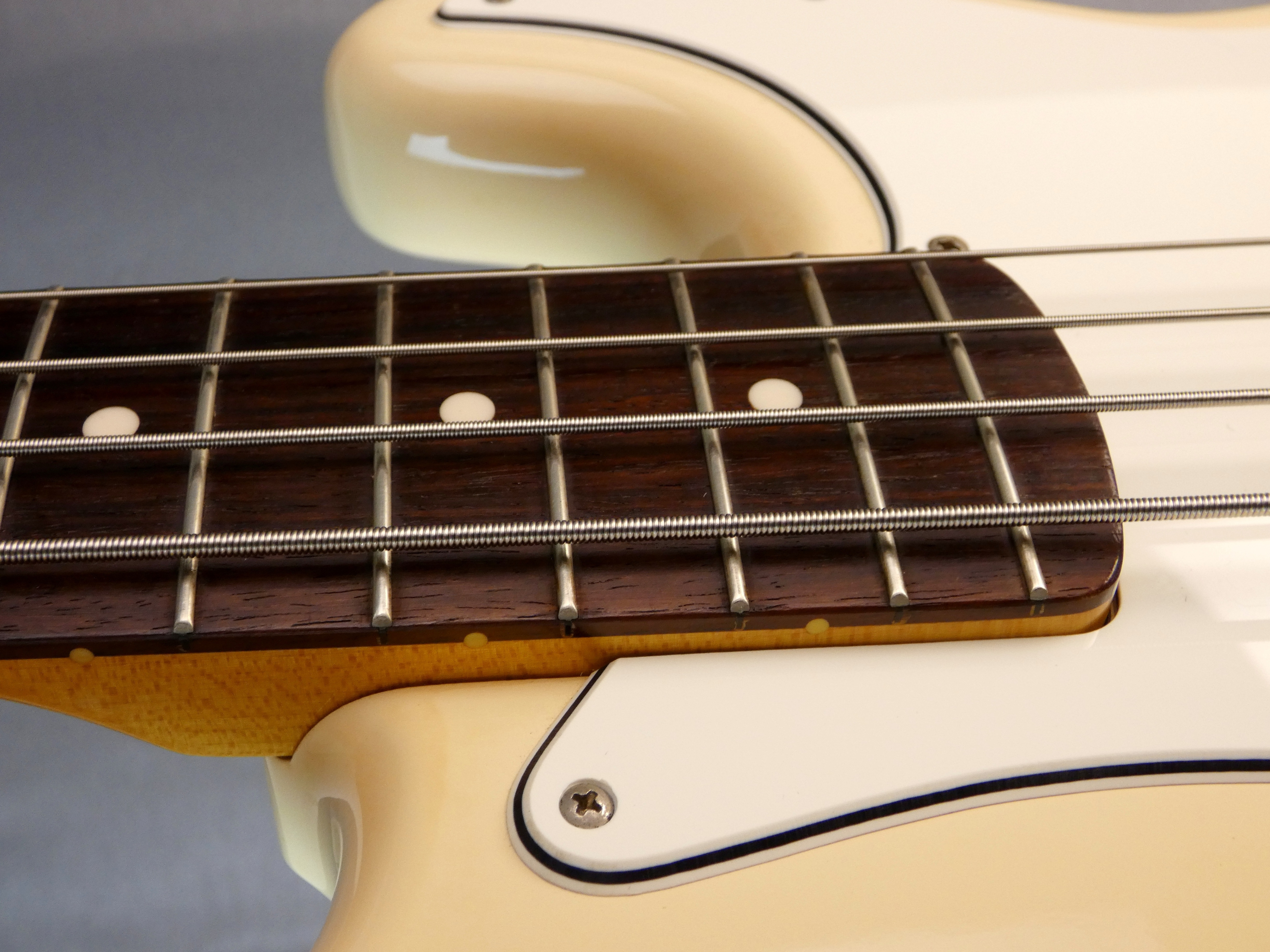 fender precision bass pb-62 vwh japon japan (4)