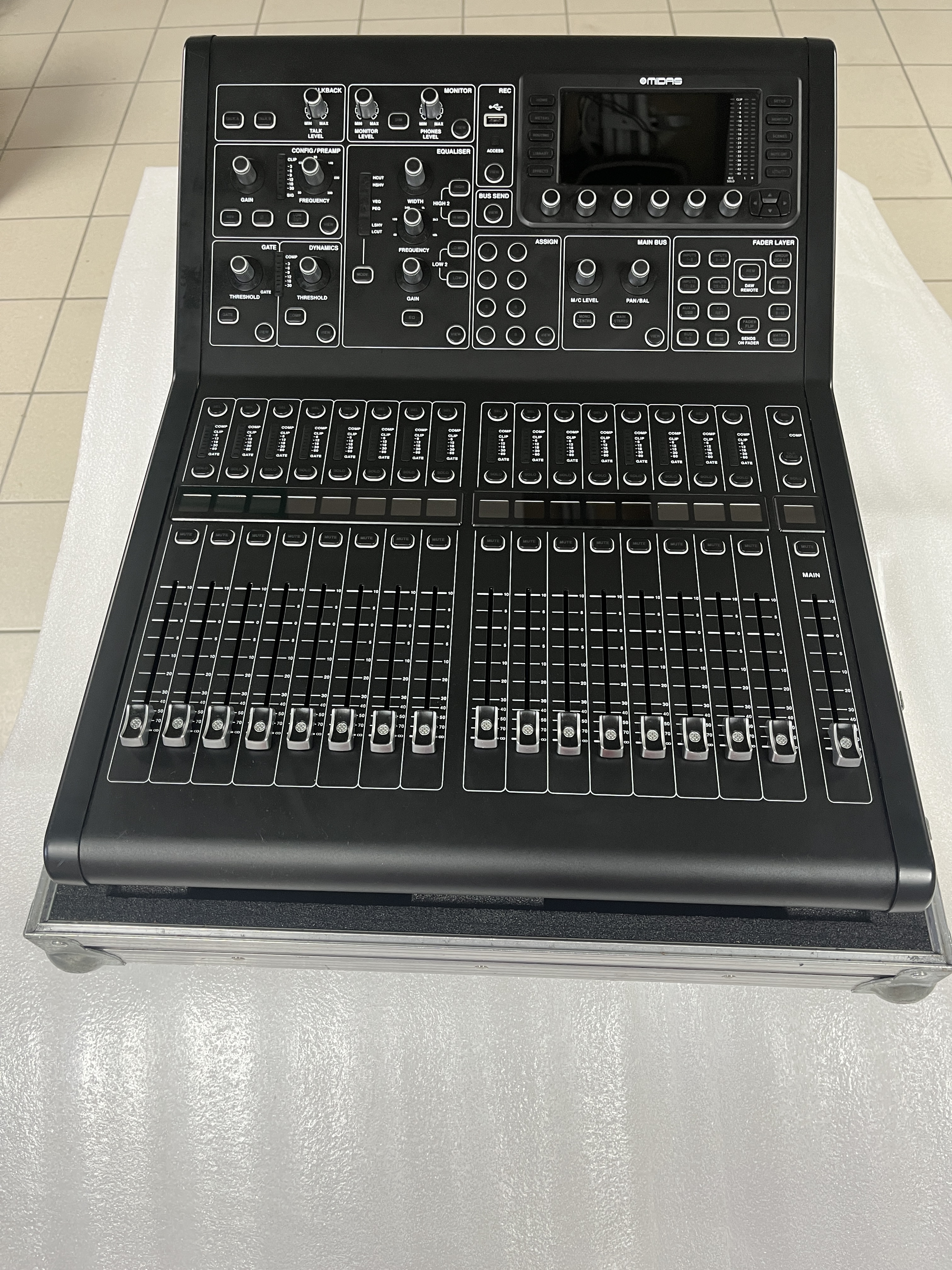 Vends table de mixage numérique 