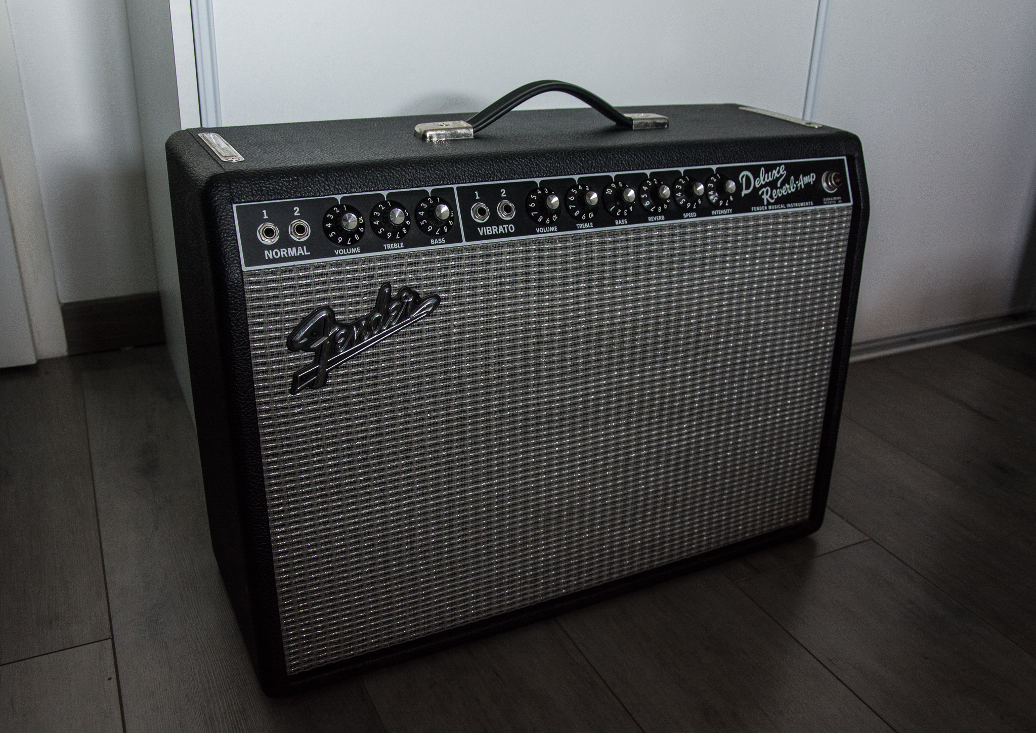 Fender '65 Deluxe Reverb + flight case homemade